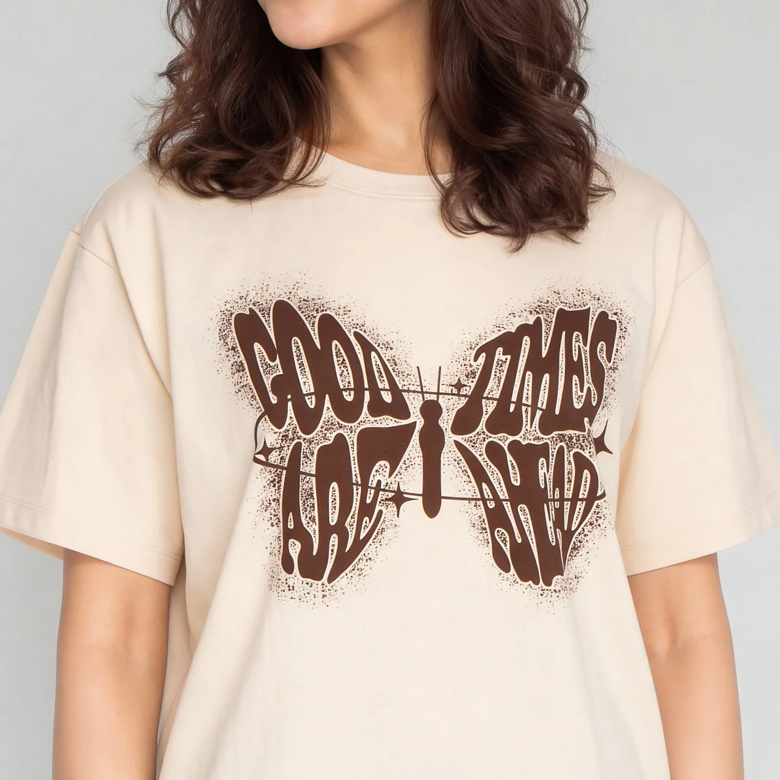 Oversize Graphic Crew Neck T-Shirt - Image 4