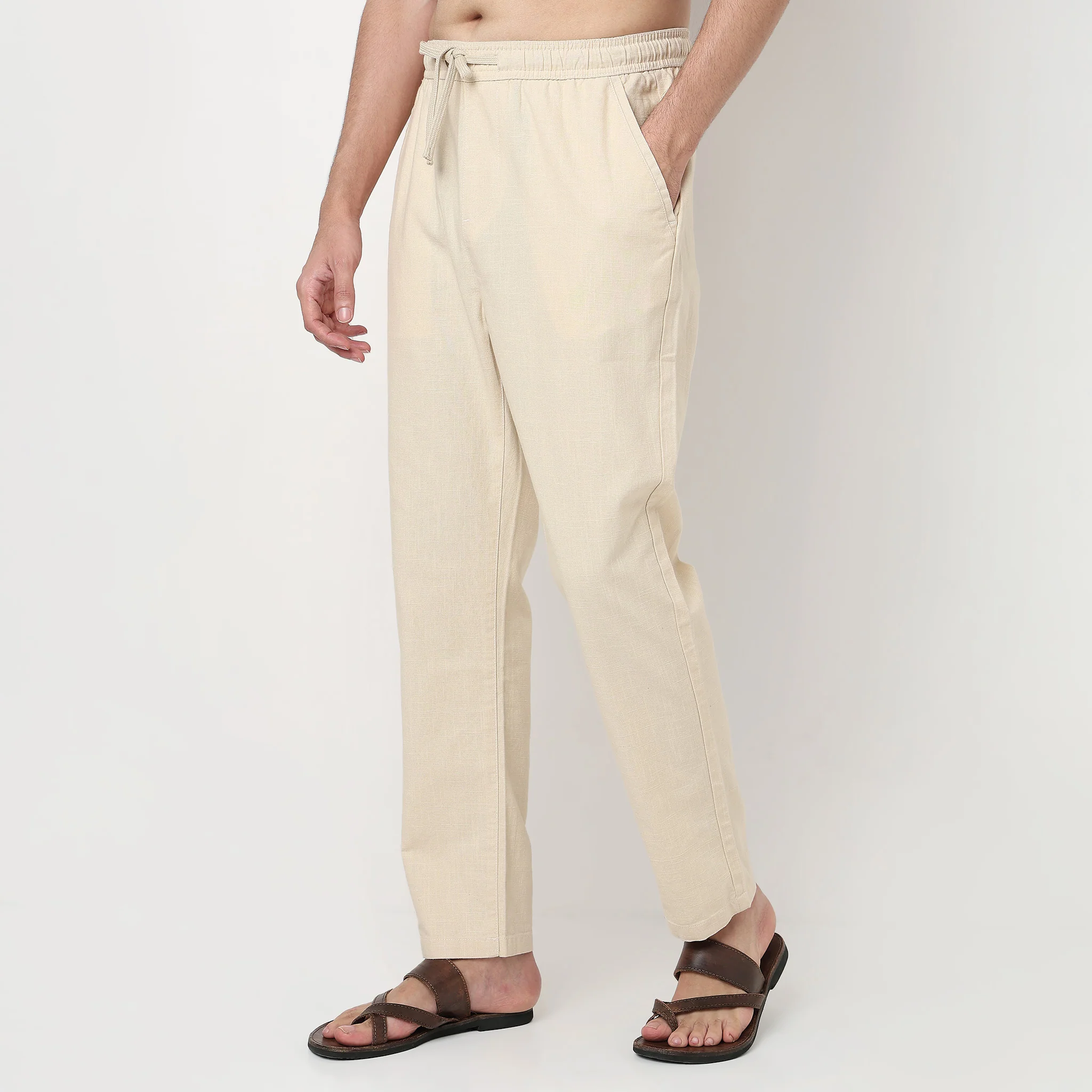 Cotton Solid Mid Rise Pants - Image 10