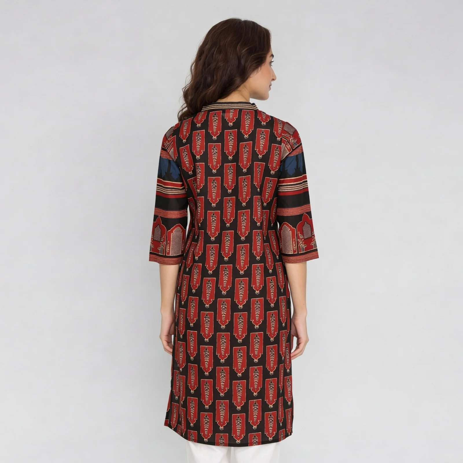 Printed Cotton V-Neck Long Kurta - Image 3
