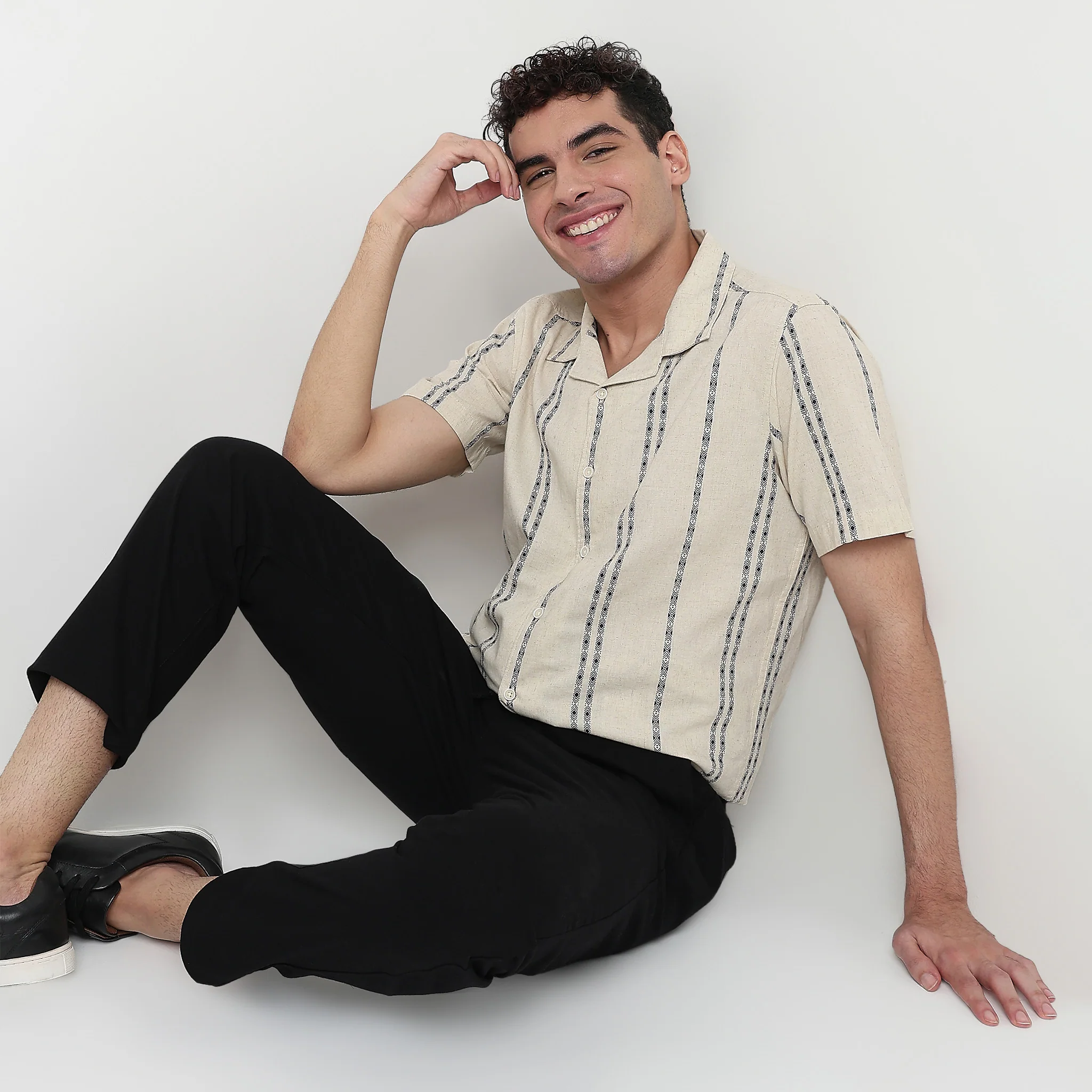 Structured Cotton Cuban Shirt - Image 5