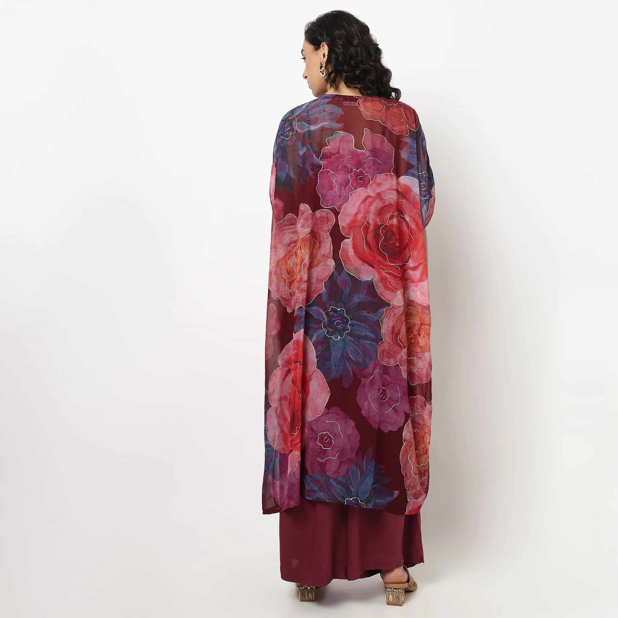 Printed Cape with Strappy Crop Top and Pants - Image 3