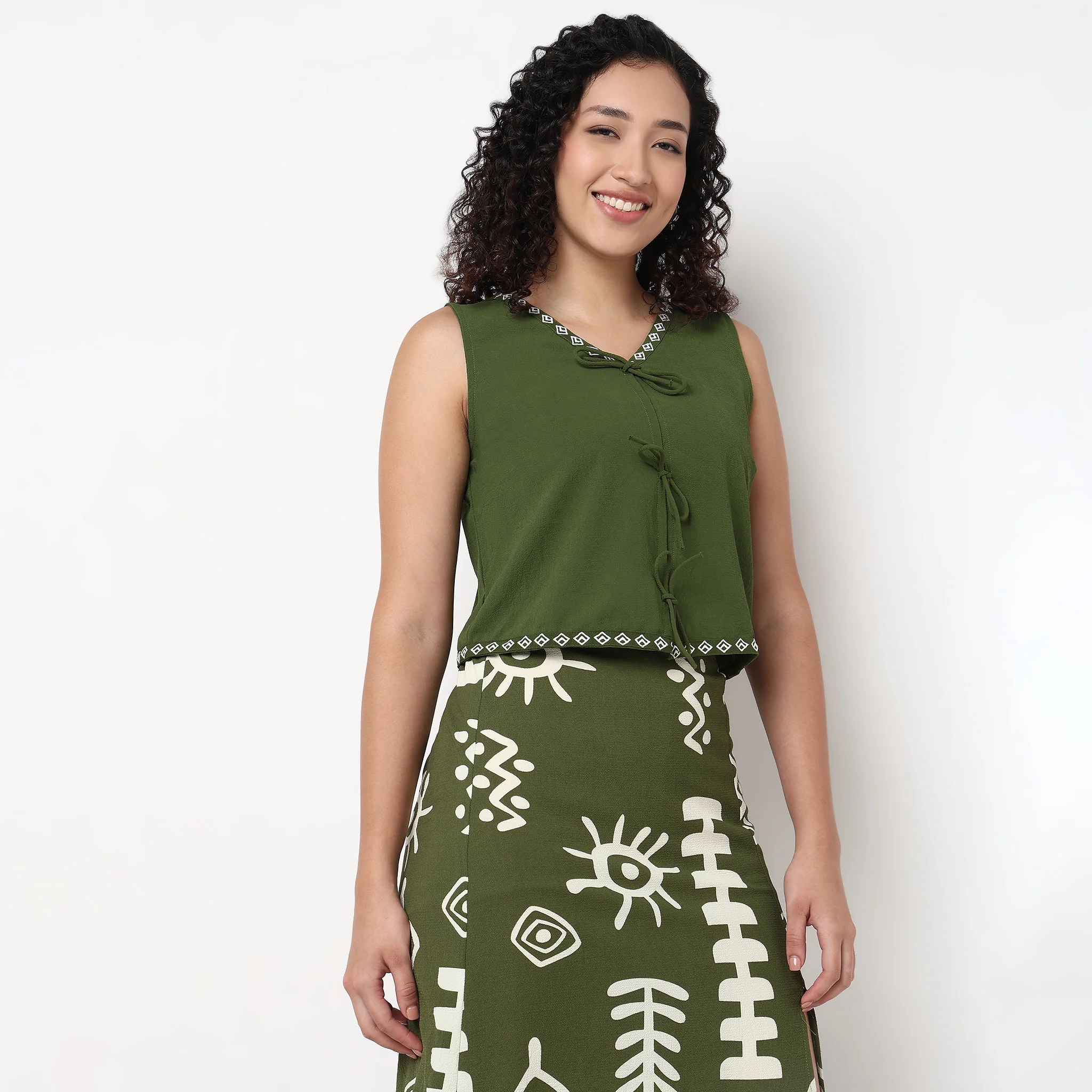 Crop Vest With Front Tie Up - Image 5