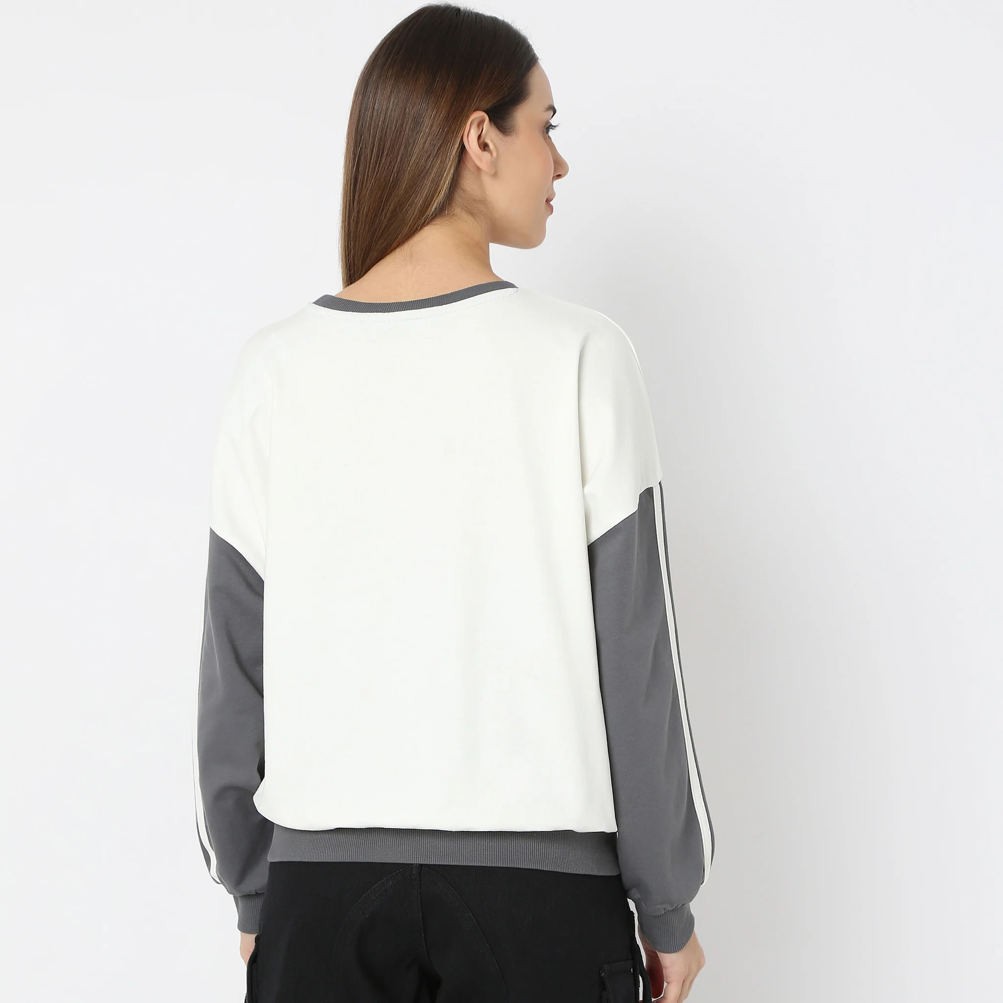 Dynamic Print Oversized Full Sleeve T-Shirt - Image 3