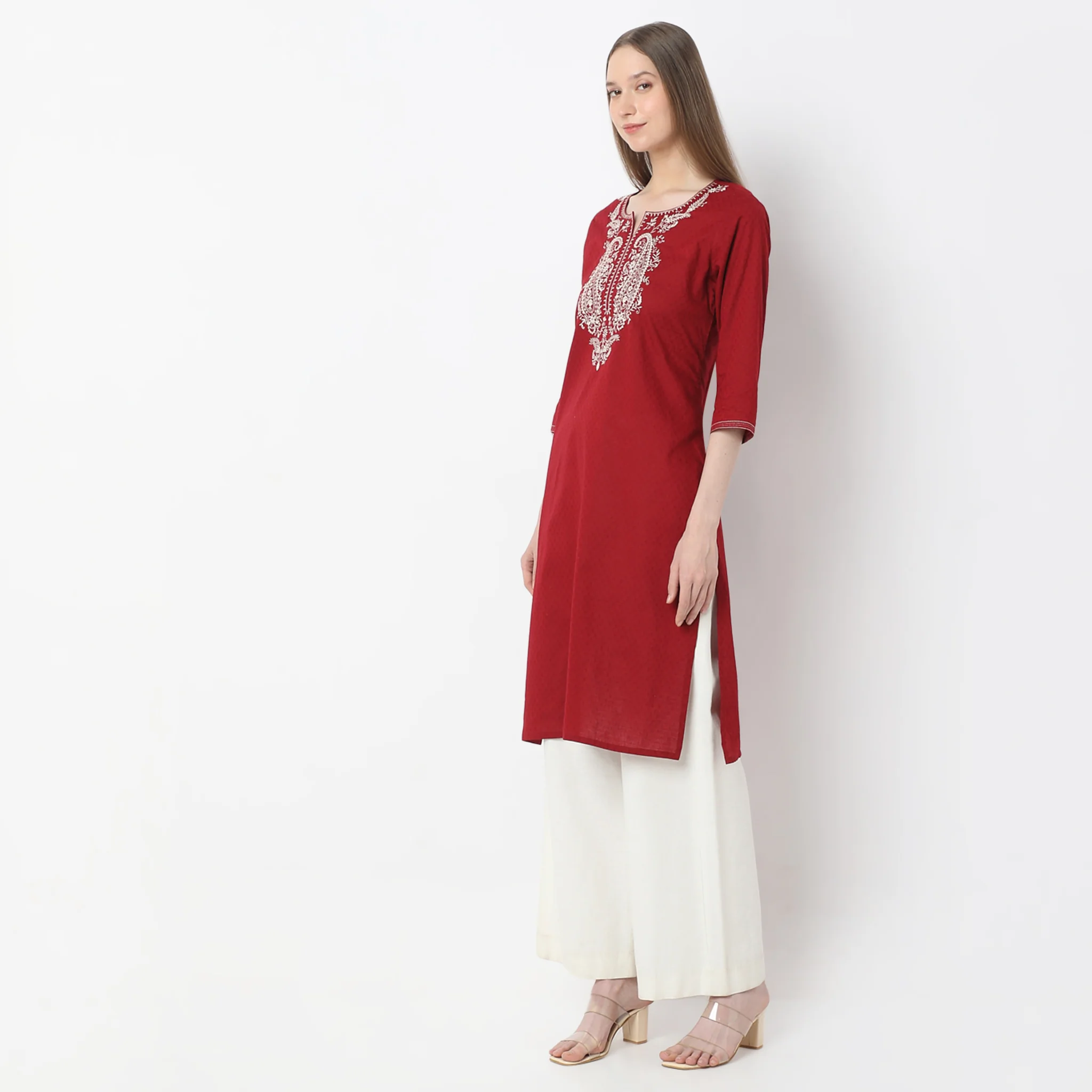 Embroidered Straight Kurta - Image 10
