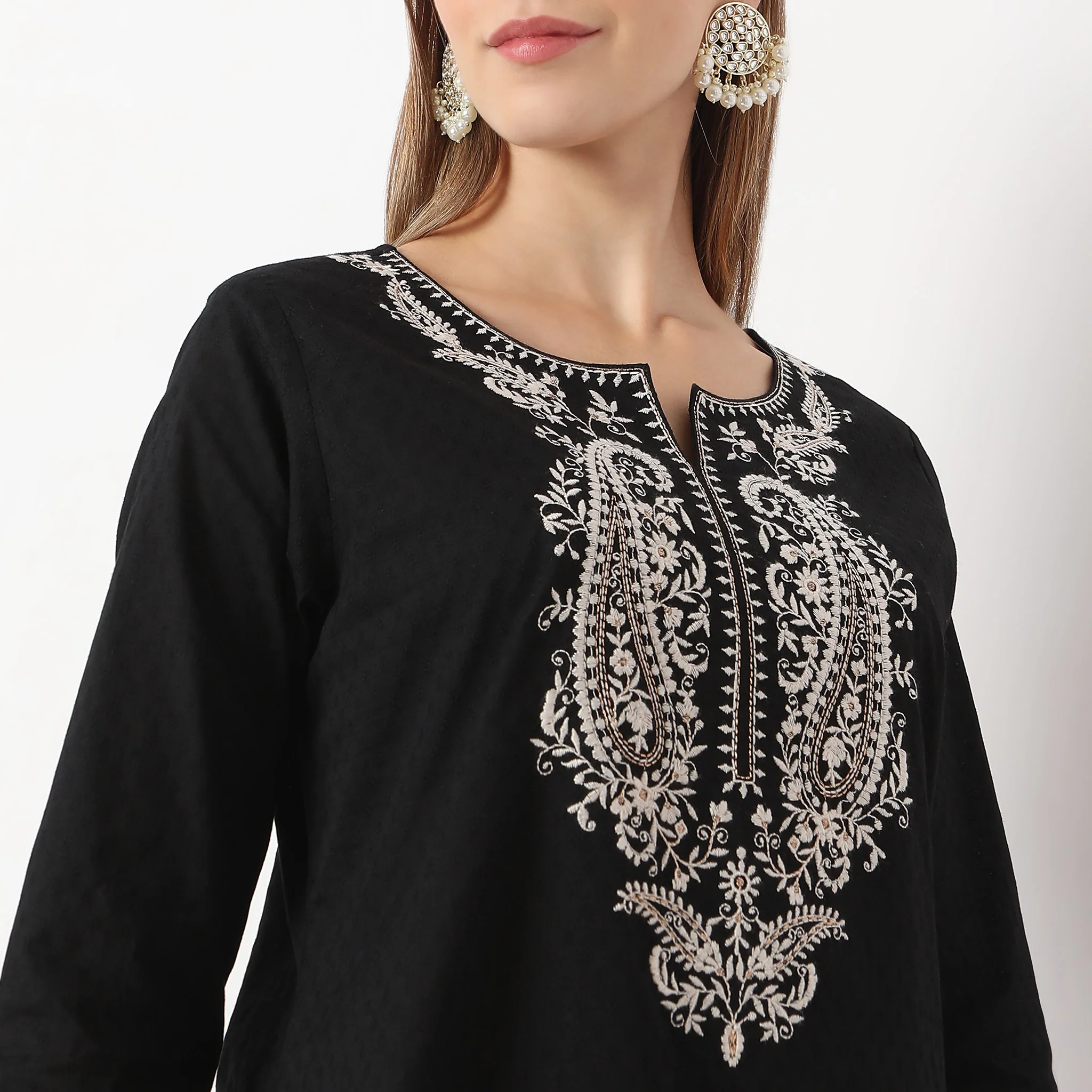 Embroidered Straight Kurta - Image 4