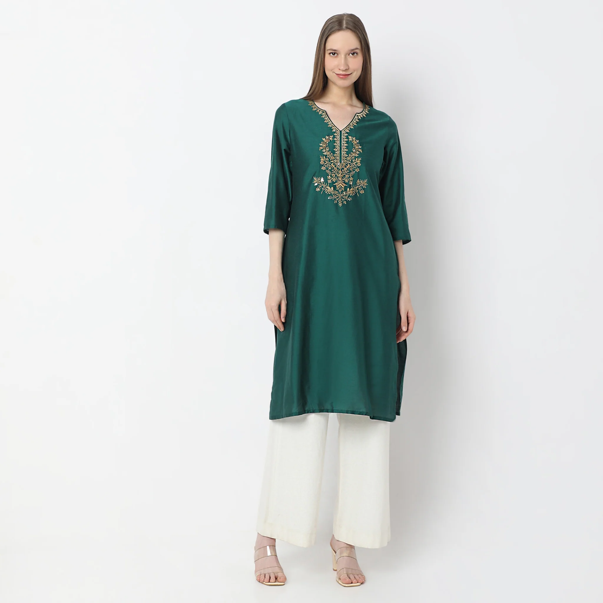 Embroidered V-Neck Straight Kurta - Image 2