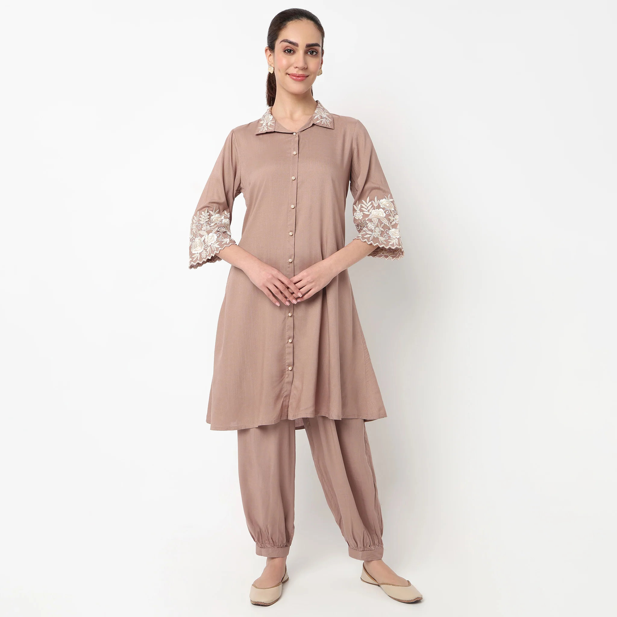Embroidered Collar Kurta with Pant Set - Image 2