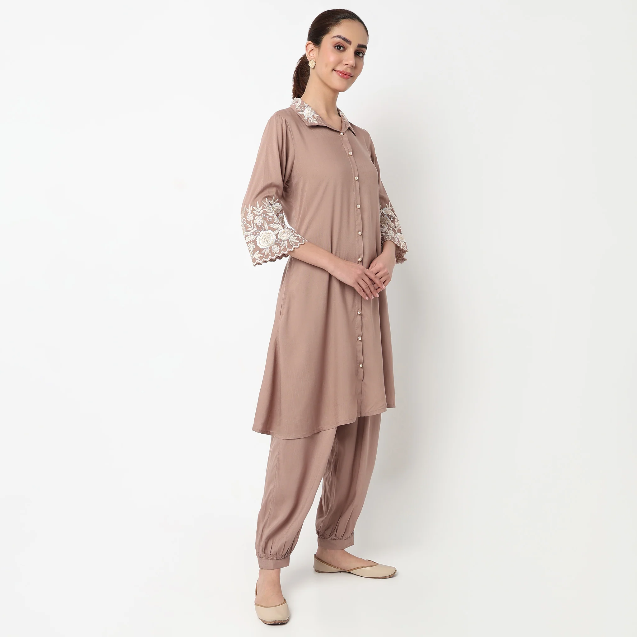 Embroidered Collar Kurta with Pant Set - Image 5