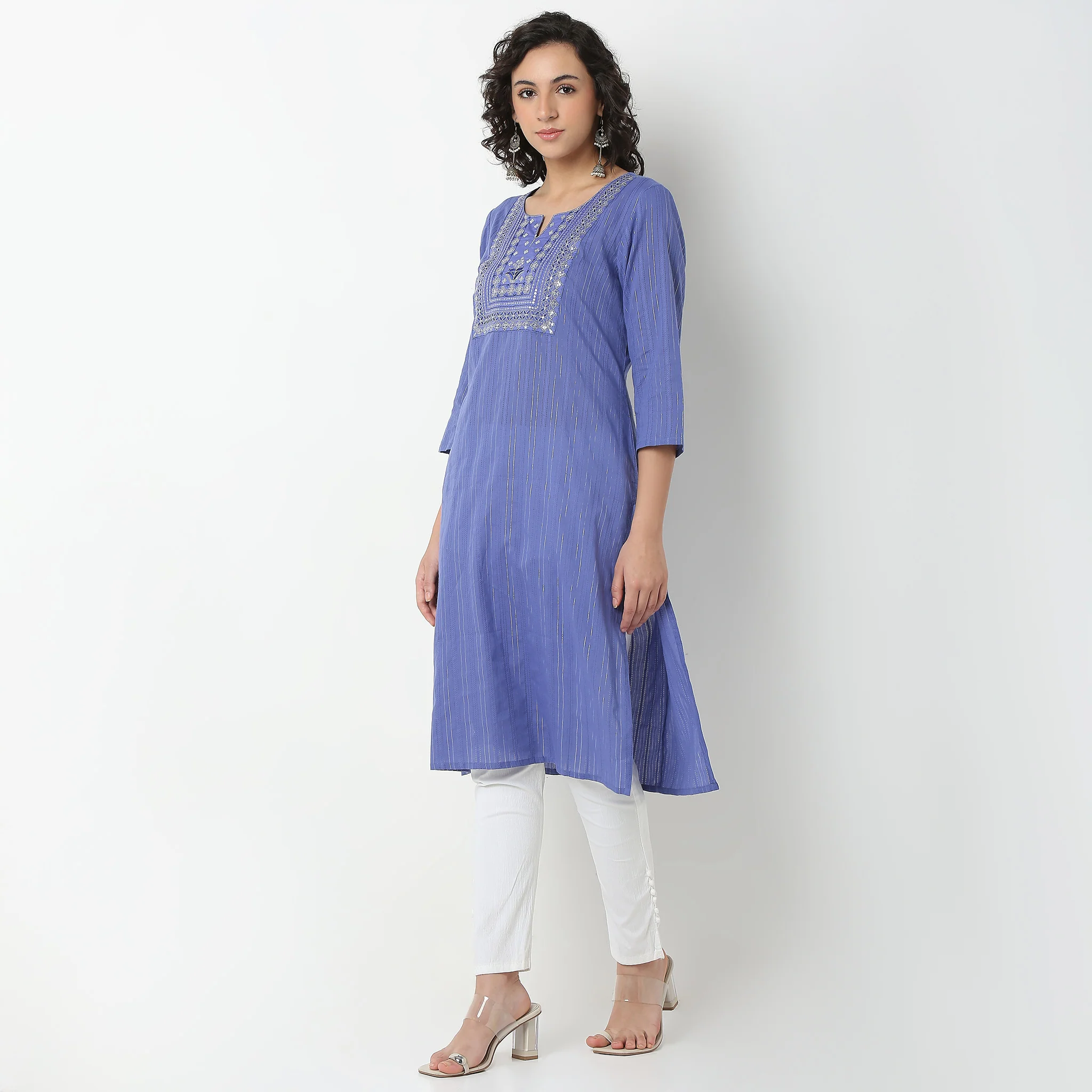 Embroidered Yoke Long Kurta - Image 10