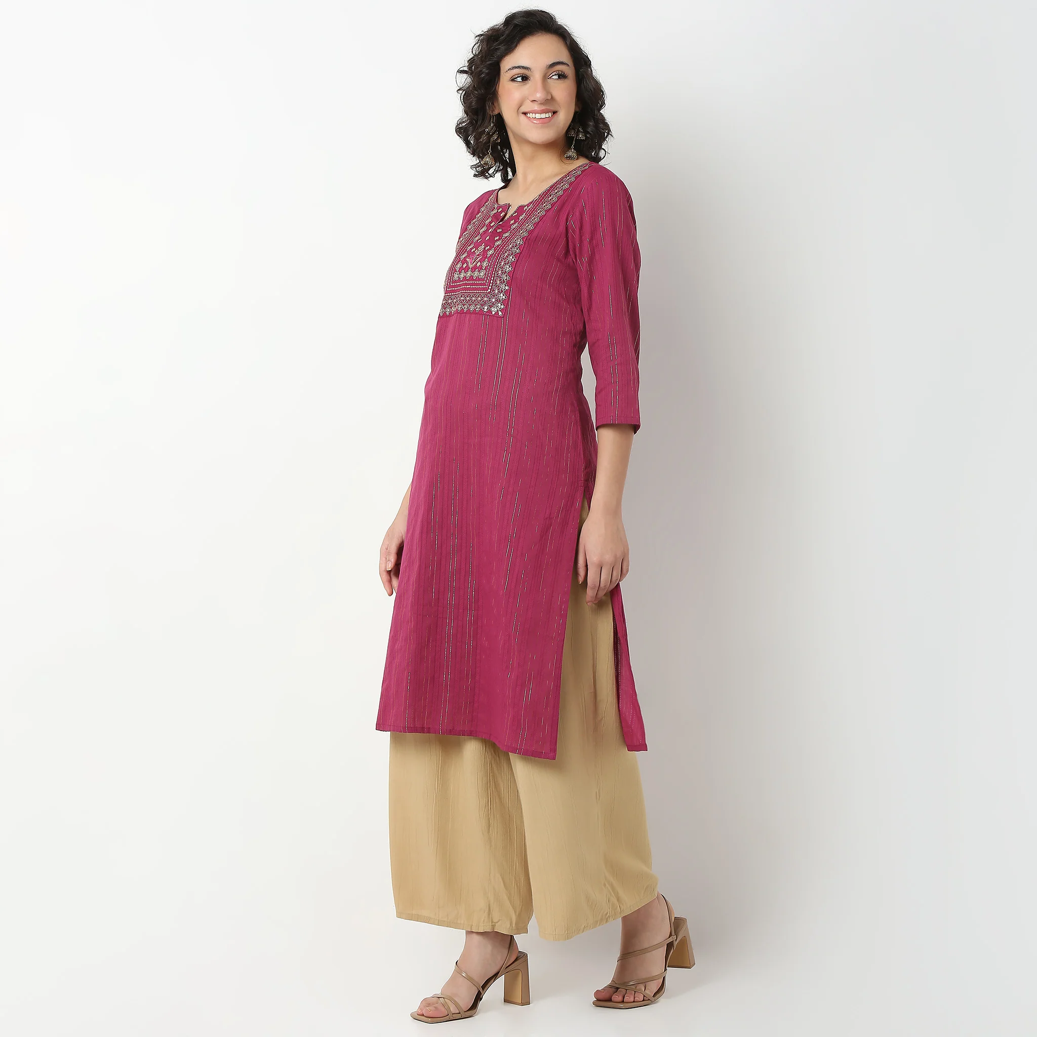 Embroidered Yoke Long Kurta - Image 5