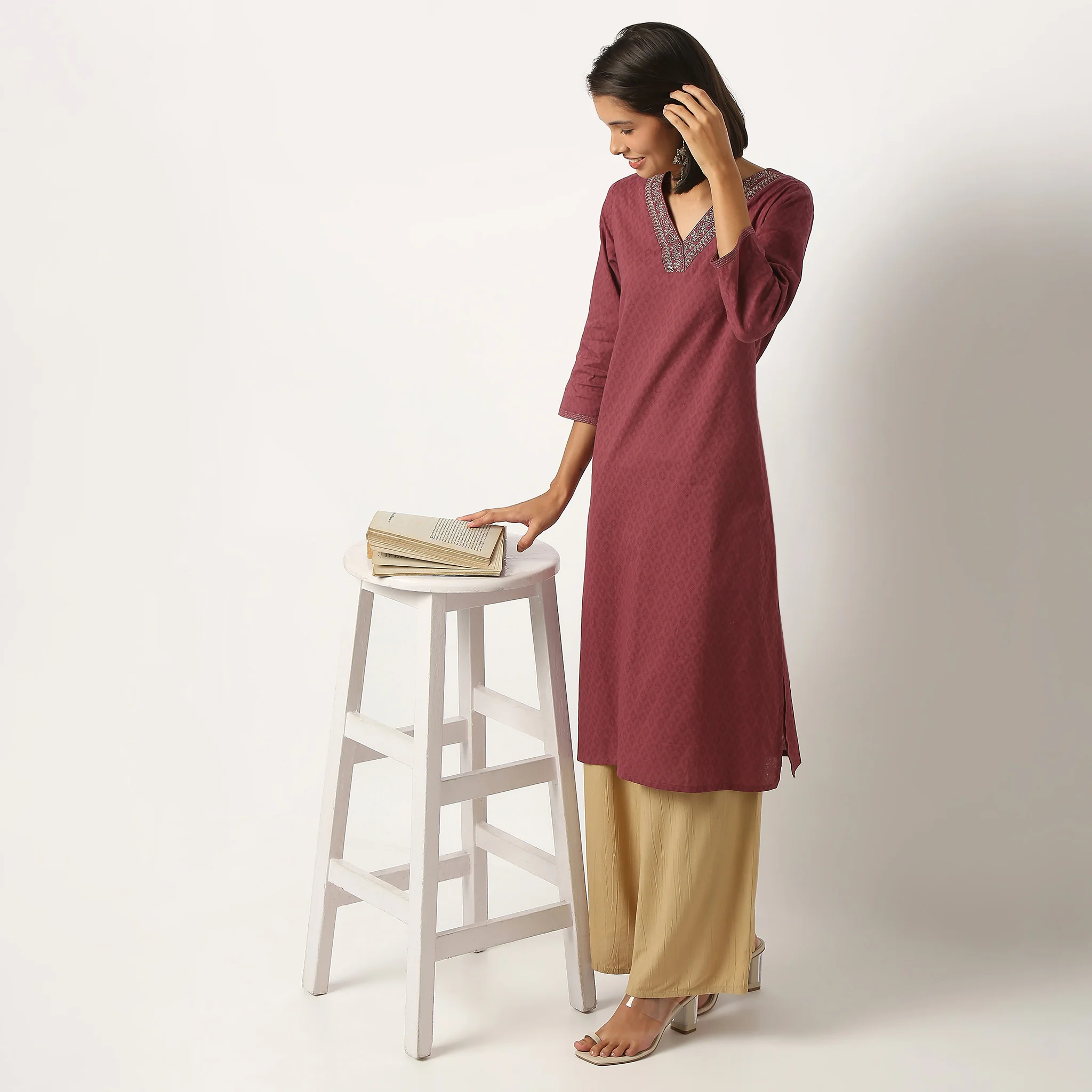 Embroidered V-Neck Long Kurta