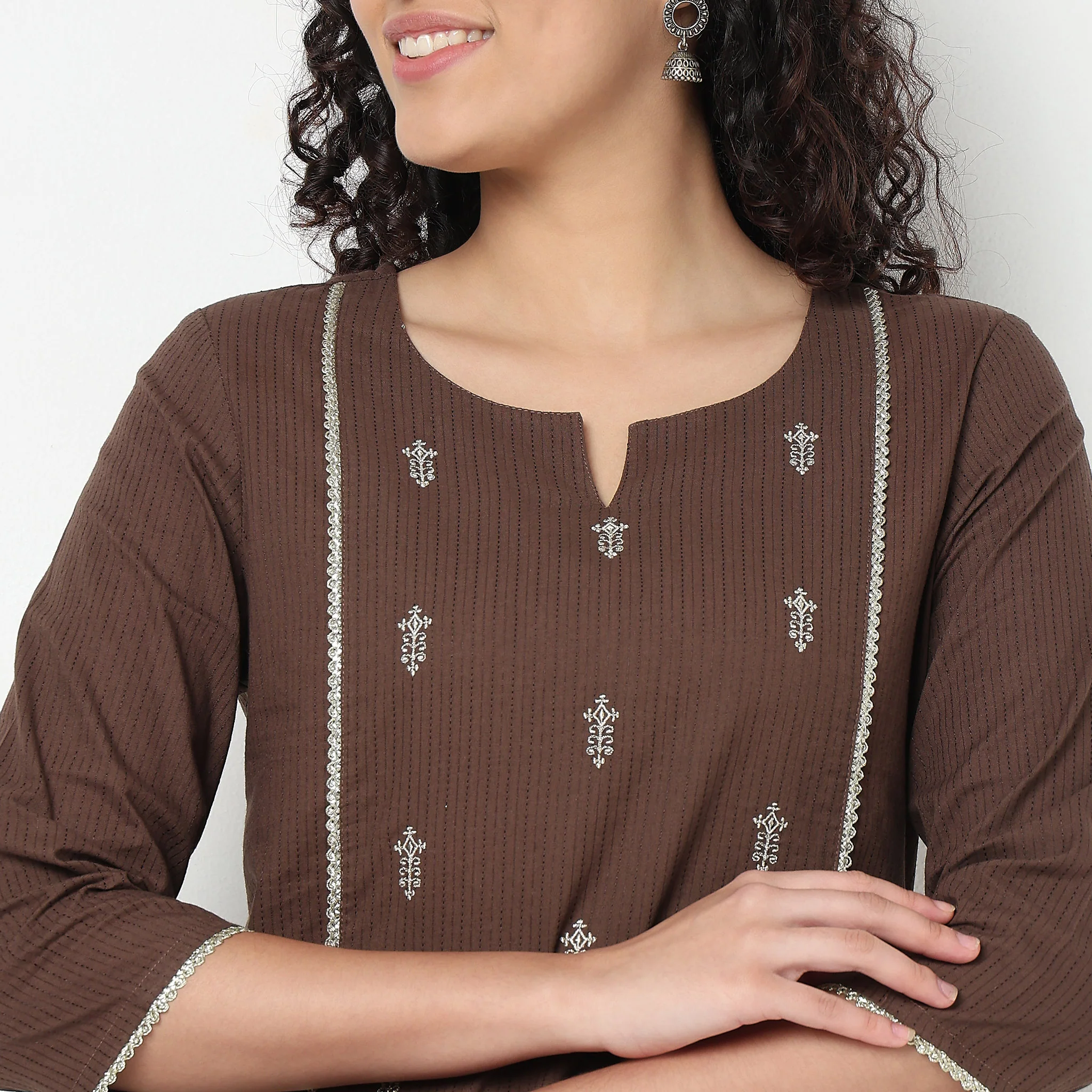 Centre Panel Embroidered Long Kurta - Image 4
