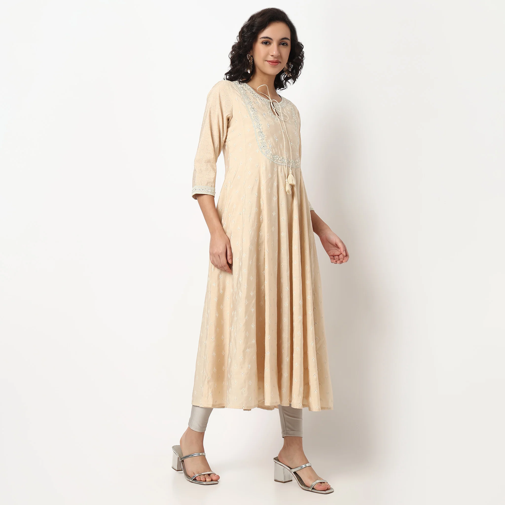 Embroidered Flared Kurta - Image 5