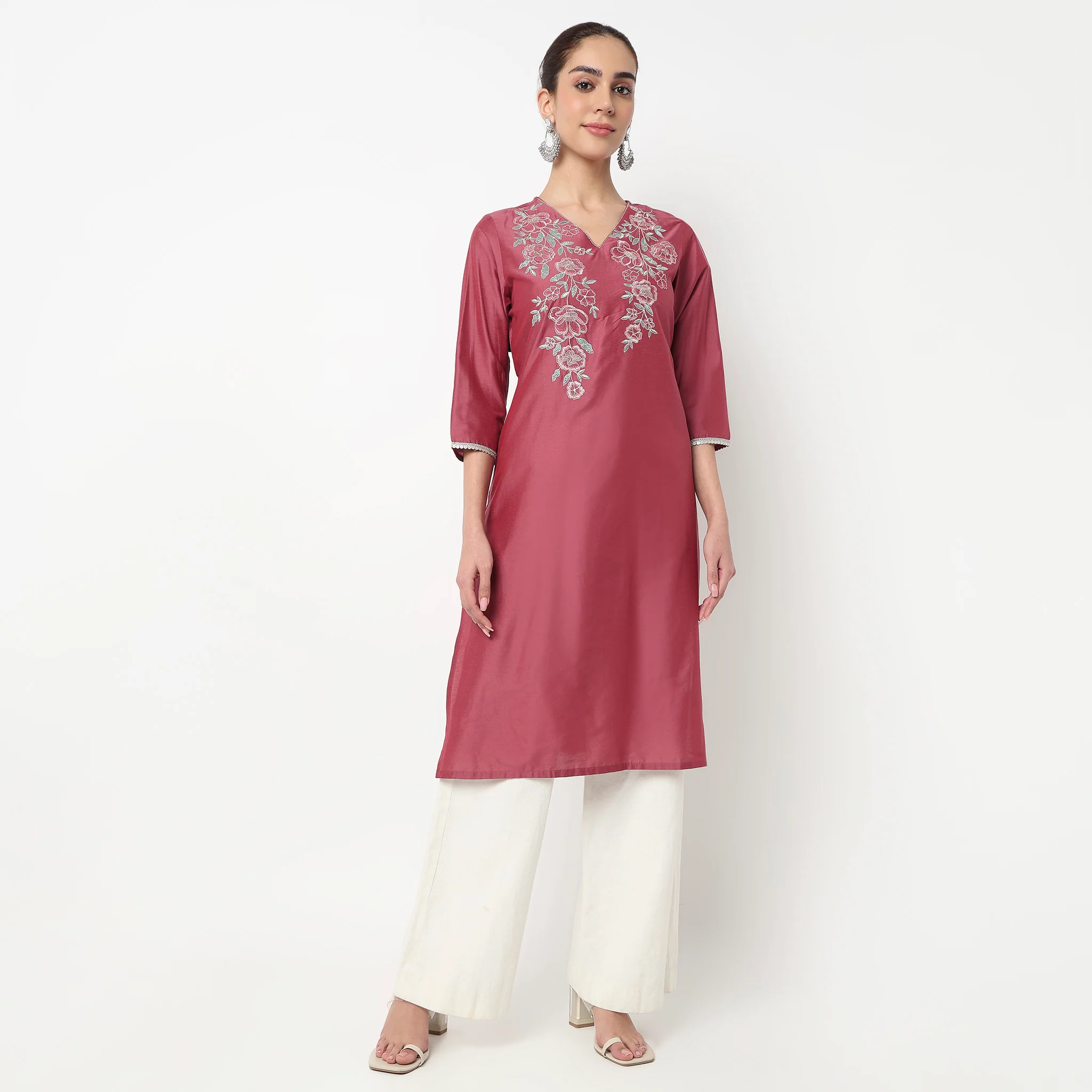 Embroidered V-Neck Kurta - Image 7