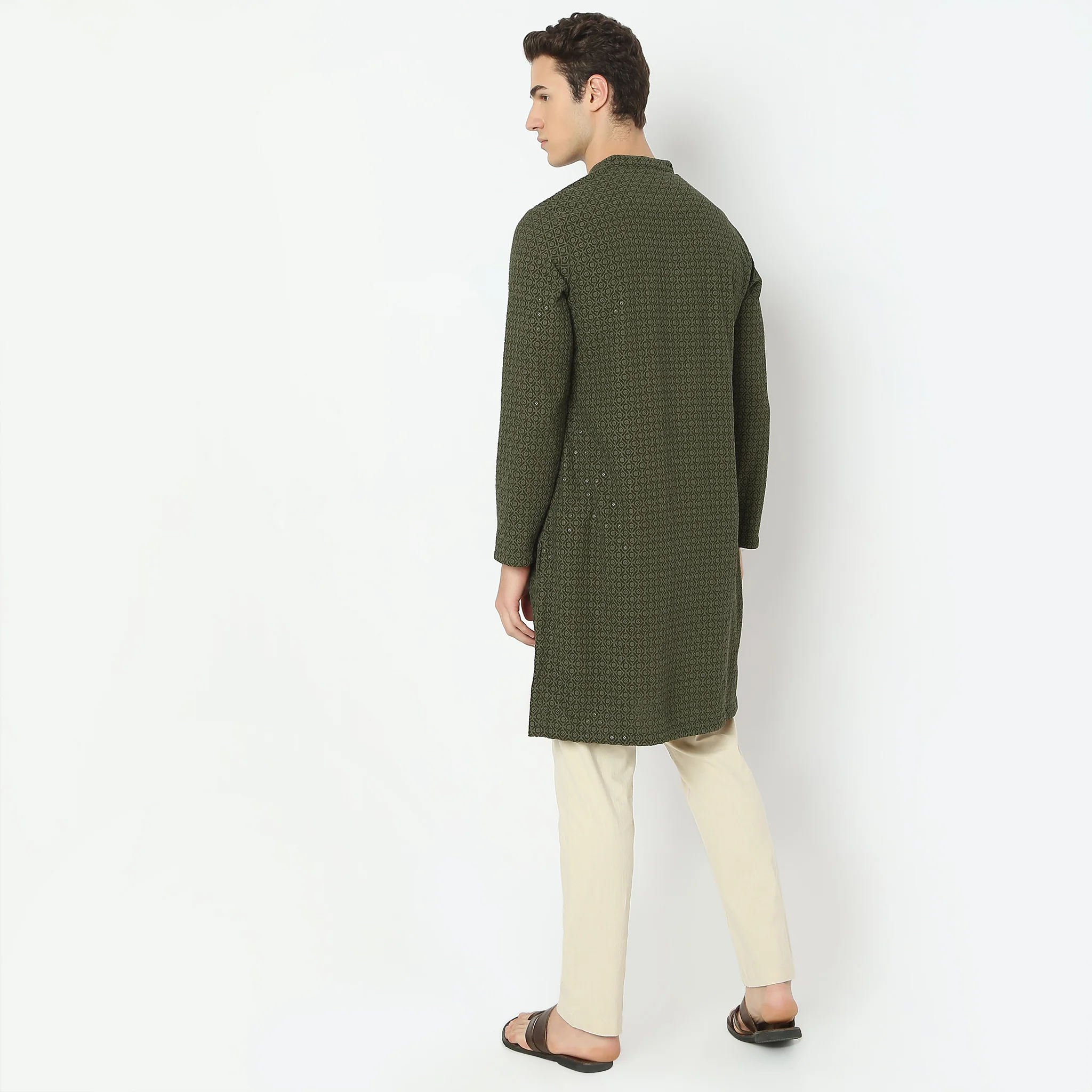 Embroidered Knee Length Straight Kurta - Image 3