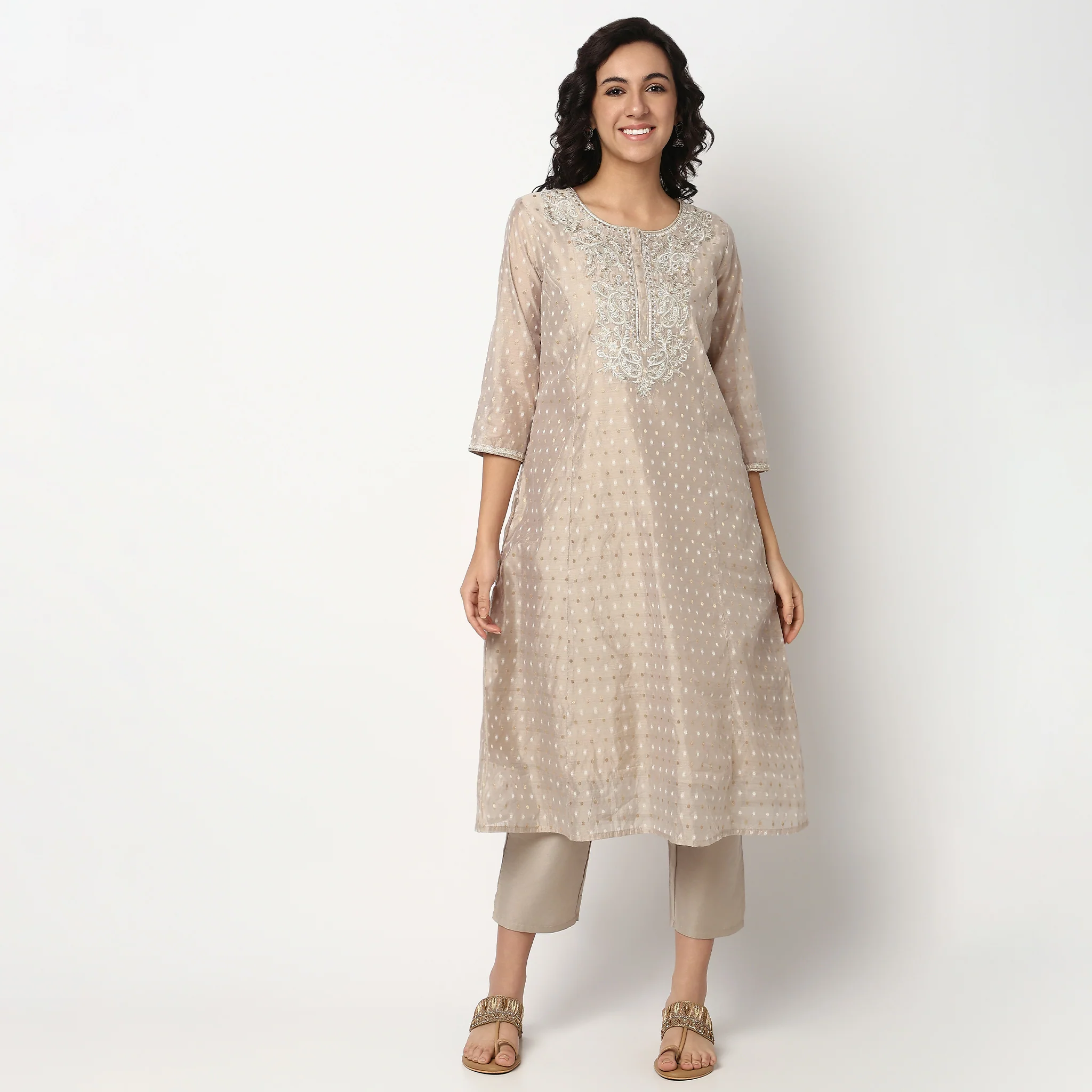 Embroidered Kurta Set with Dupatta - Image 2