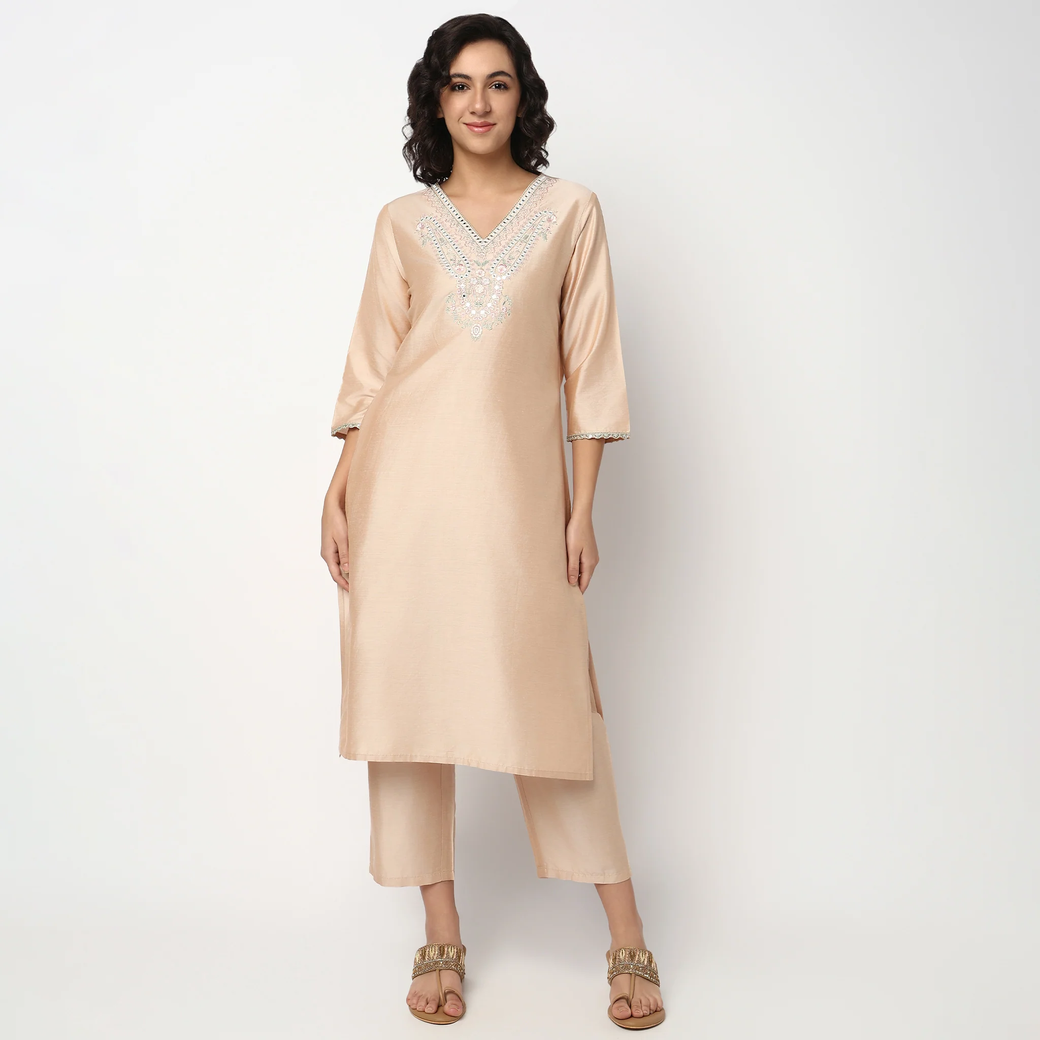 Embroidered V Neck Kurta Set - Image 2