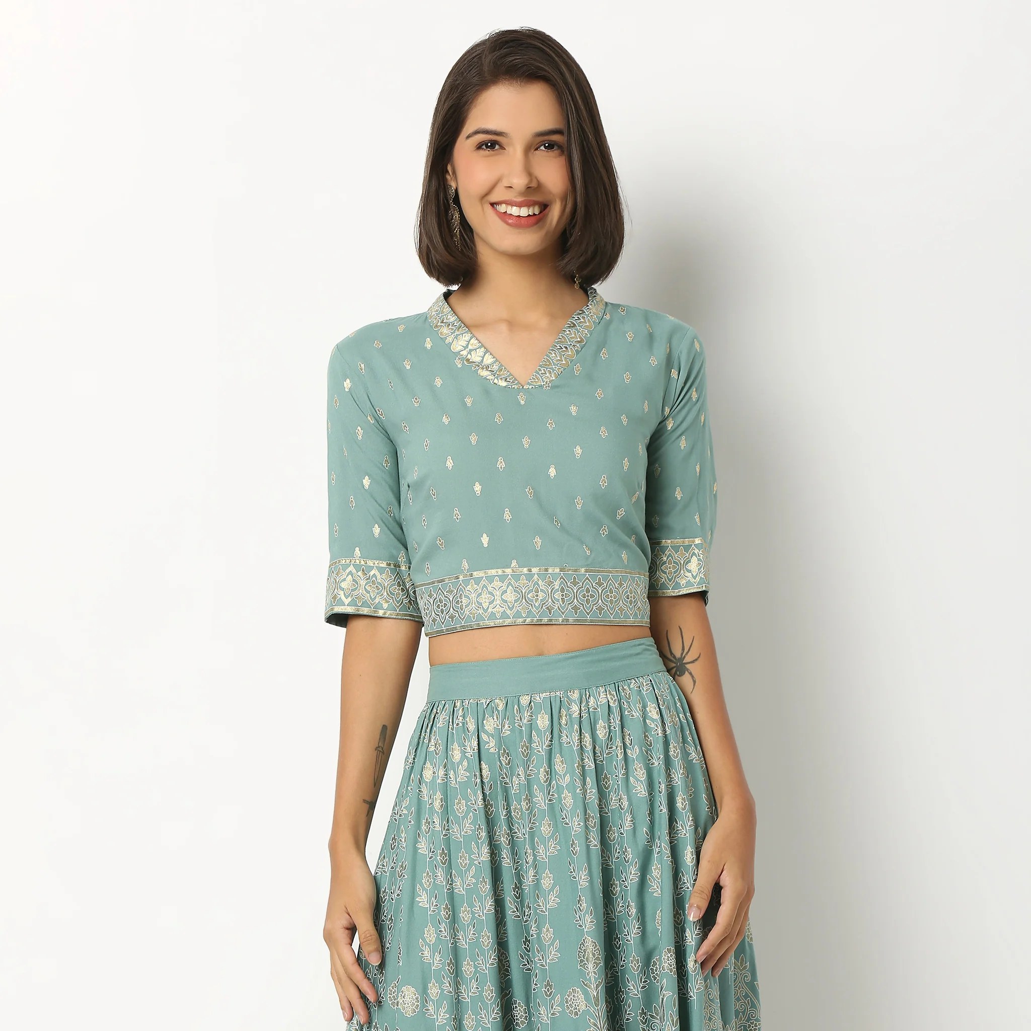 Embroidered V-Neck Crop Top - Image 2