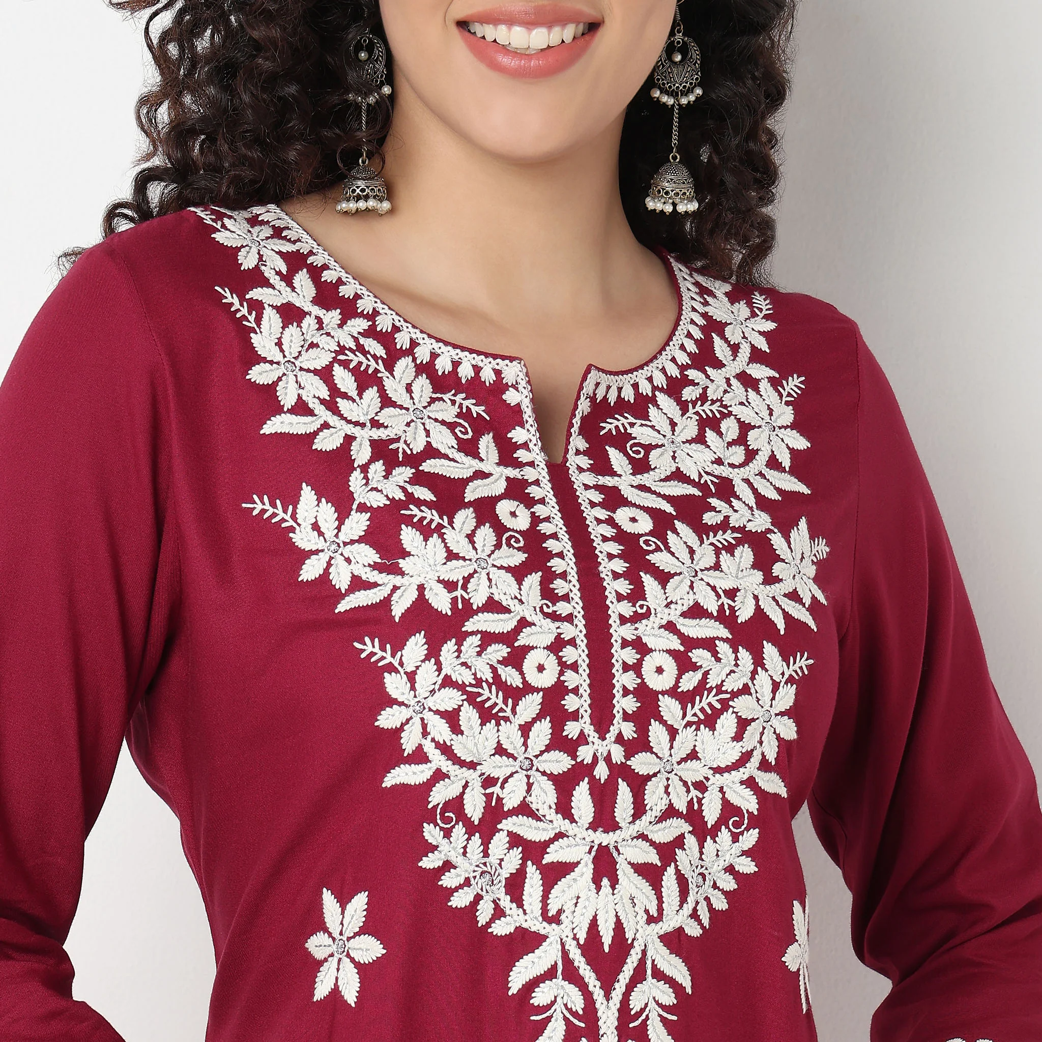 Embroidered Straight Kurta - Image 4