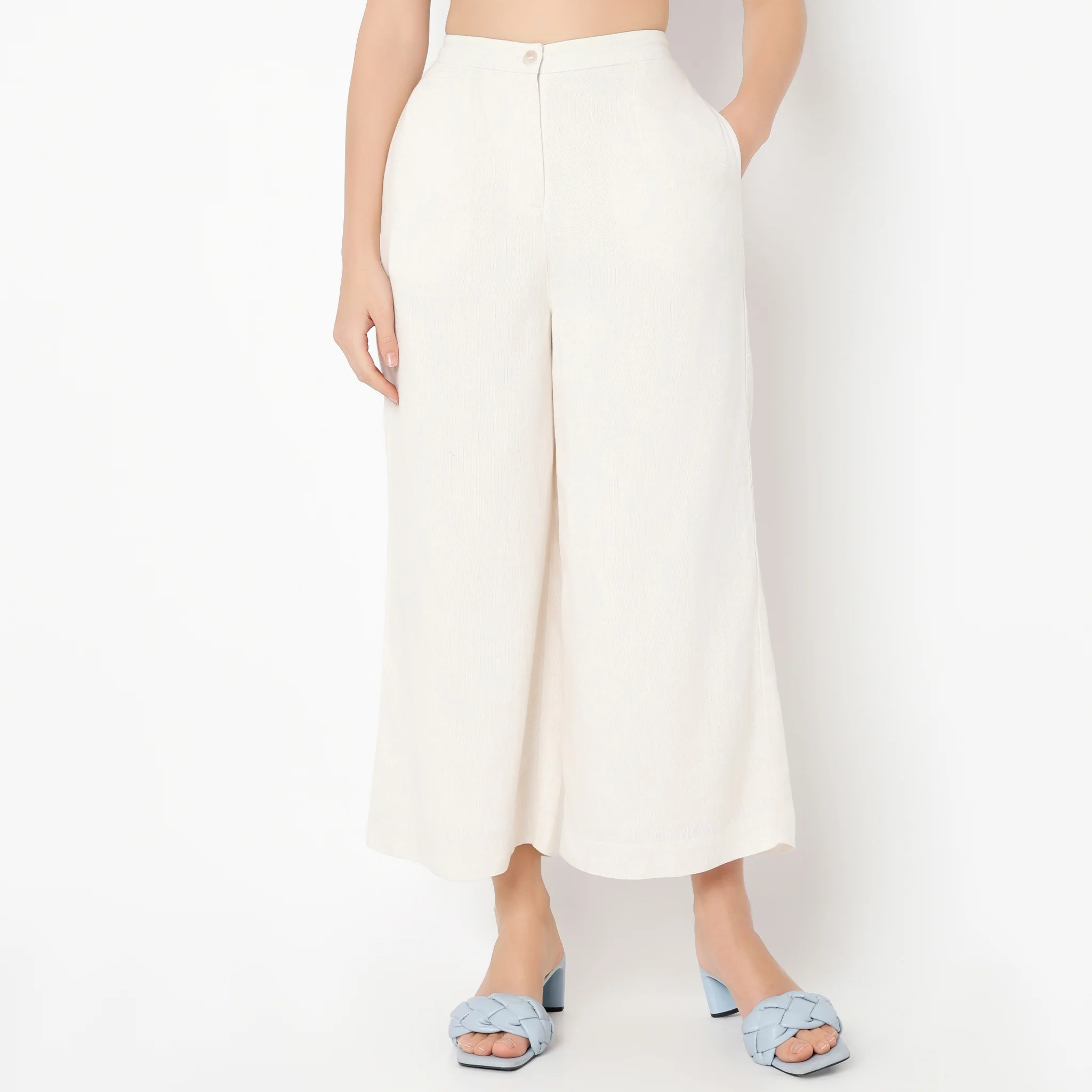 Embroidered Sleeveless Crop Top With Pant & With Shrug Set - Image 5