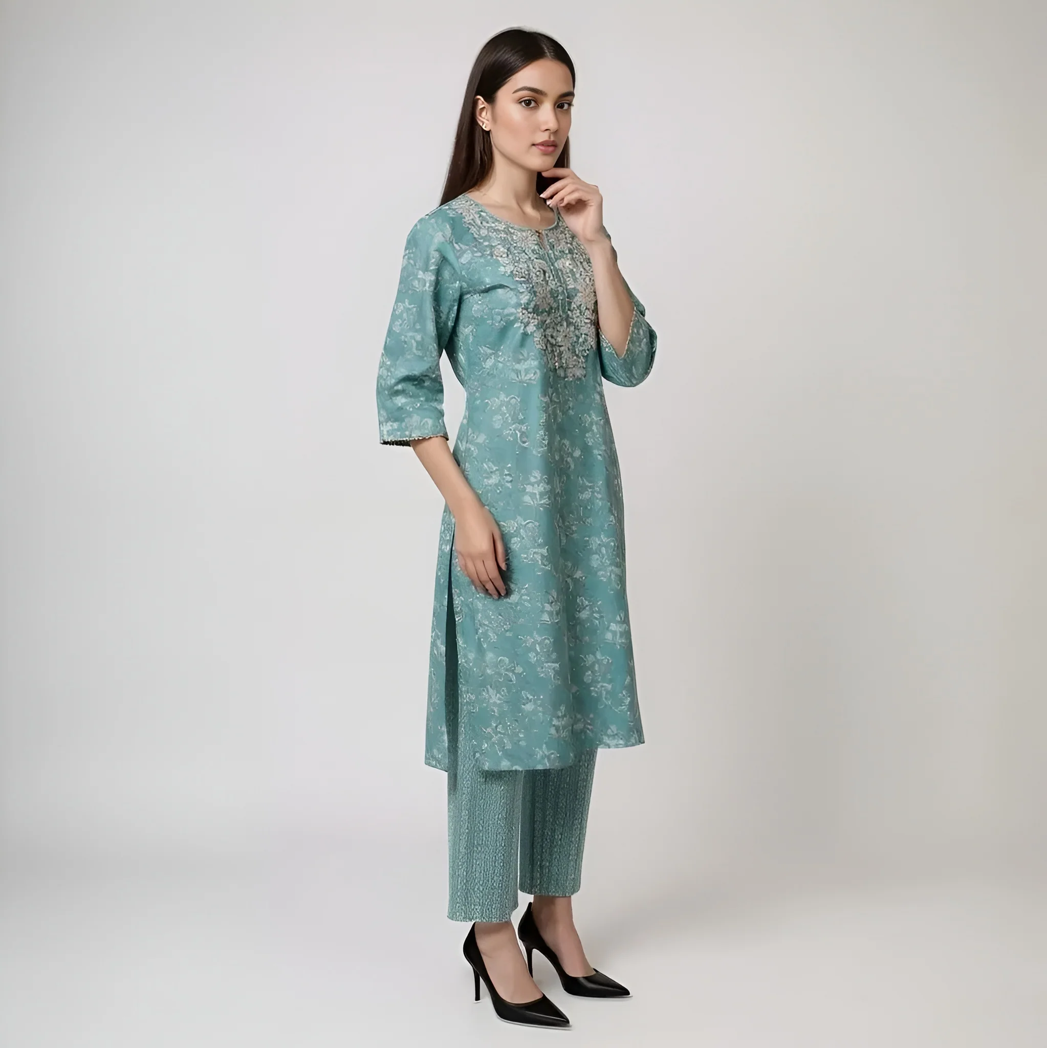 Embroidered Straigth Kurta and Pant Set - Image 5
