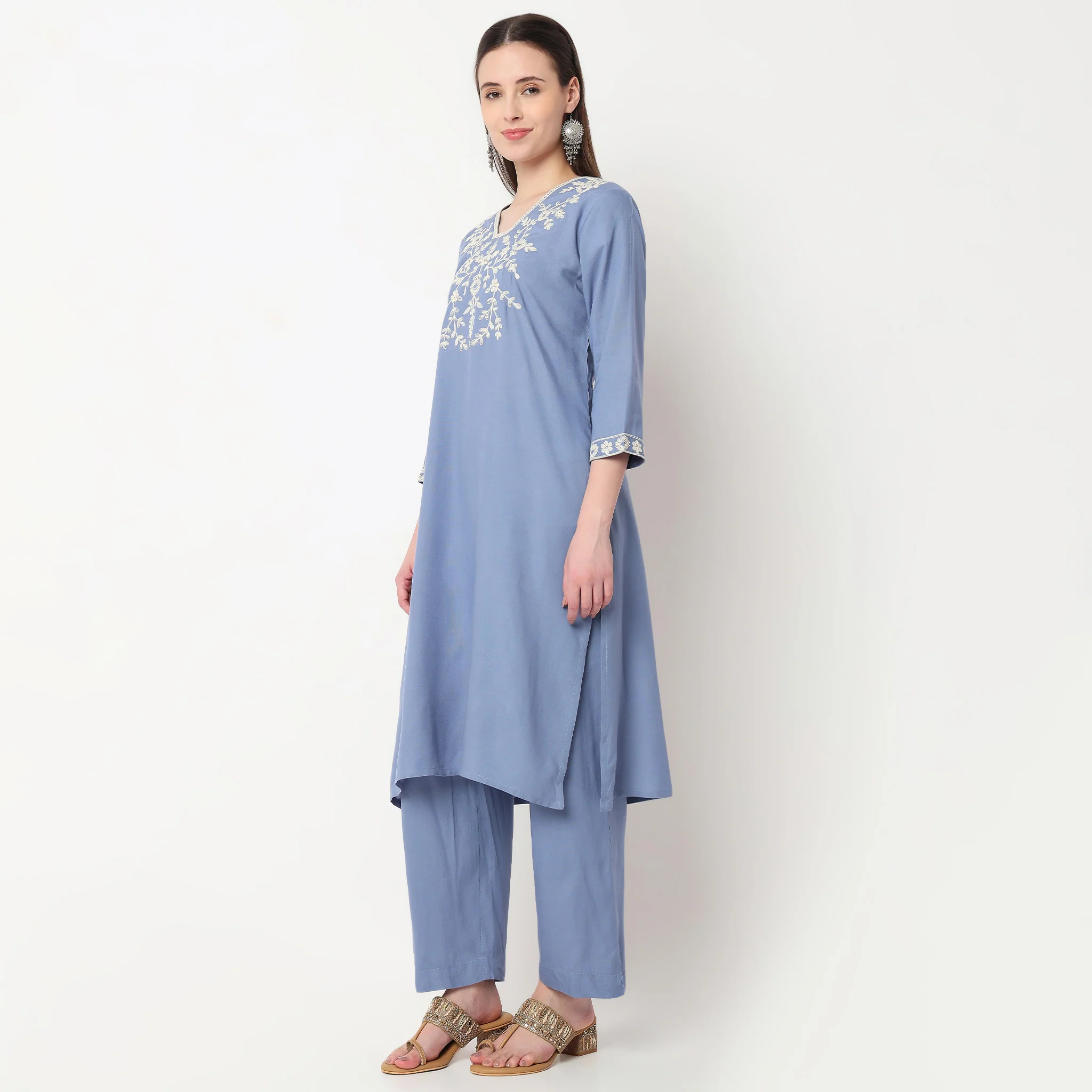 Embroidered V-Neck Straight Kurta with Pant Set - Image 5