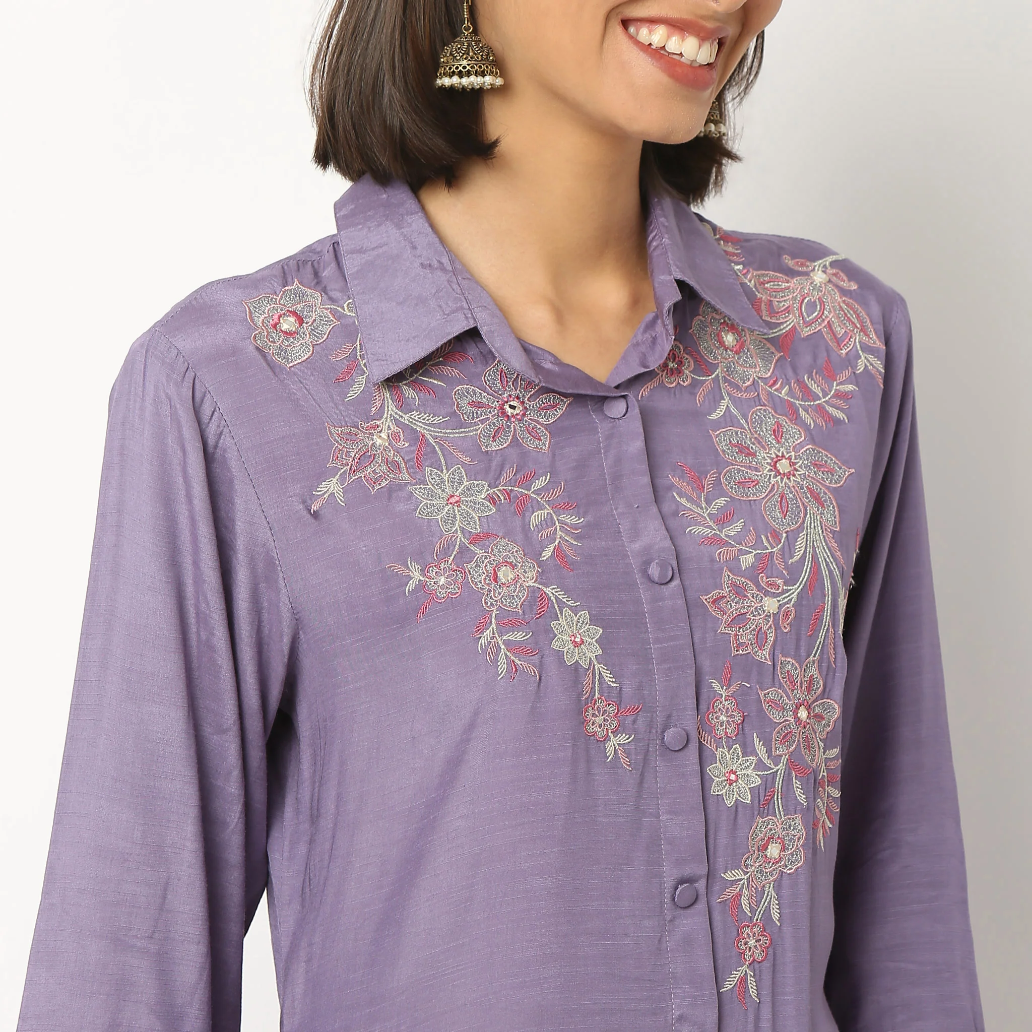 Embroidered Straight Kurta - Image 4