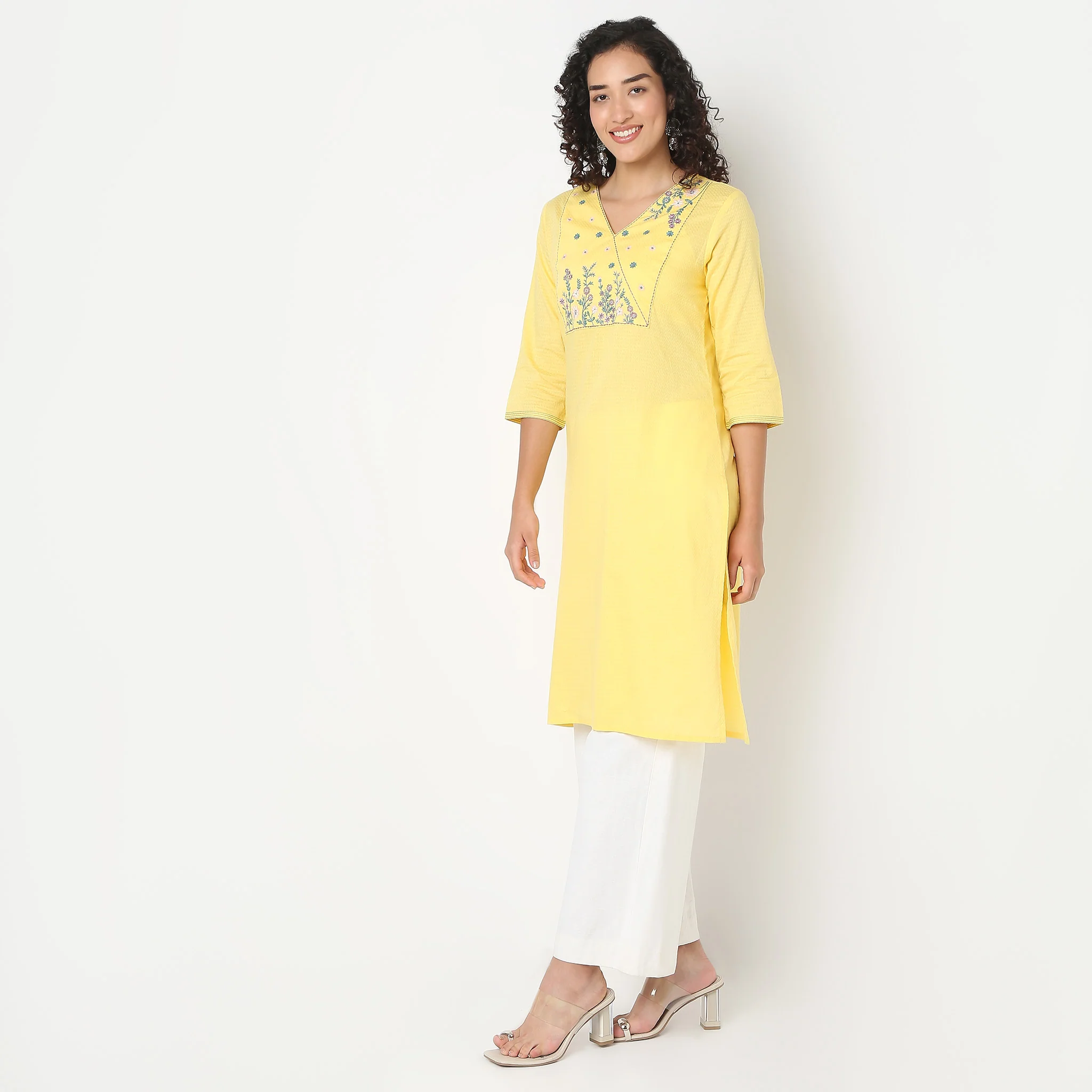 Embroidered Yoke Kurta-Dobby - Image 5