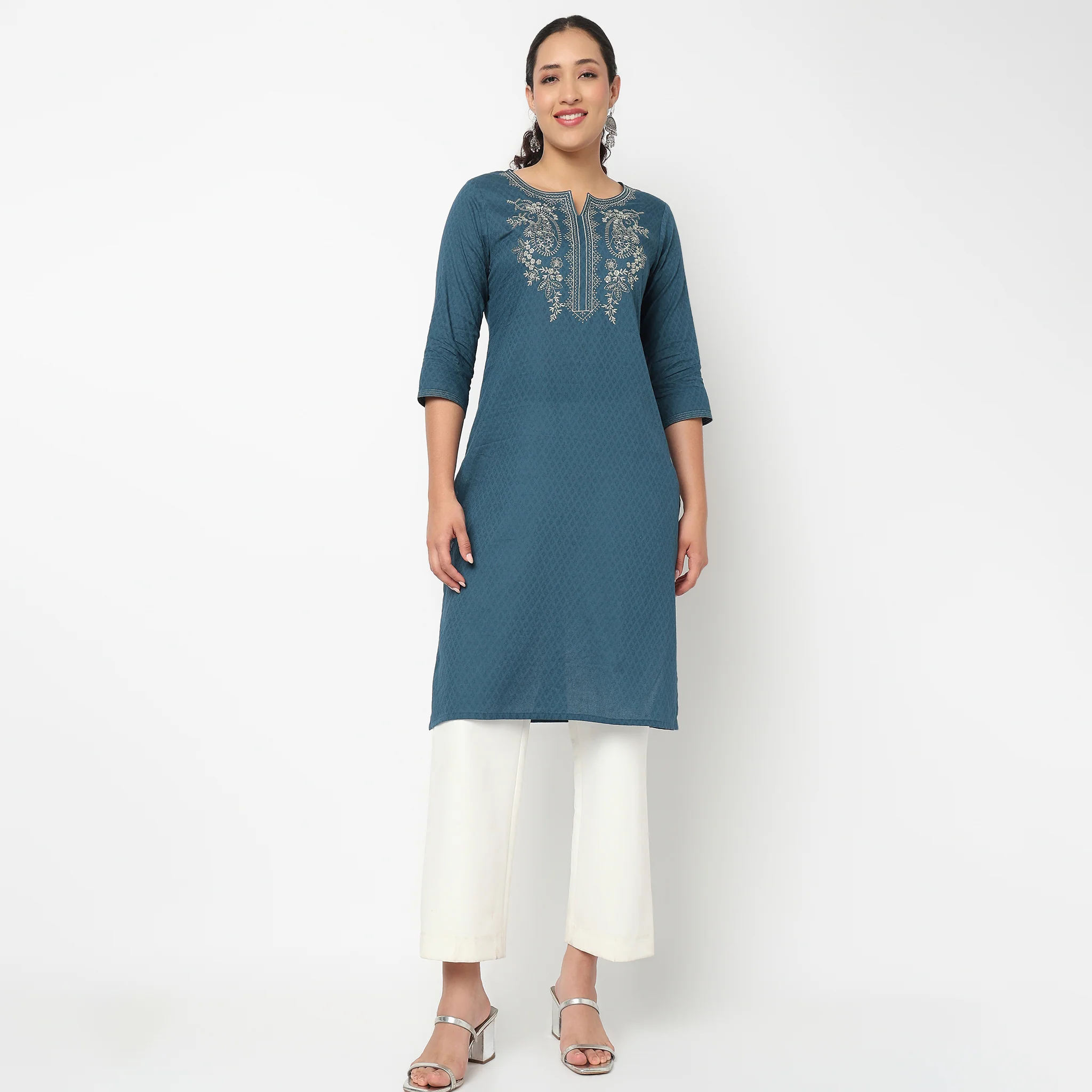 Embroidered Yoke Kurta - Image 2