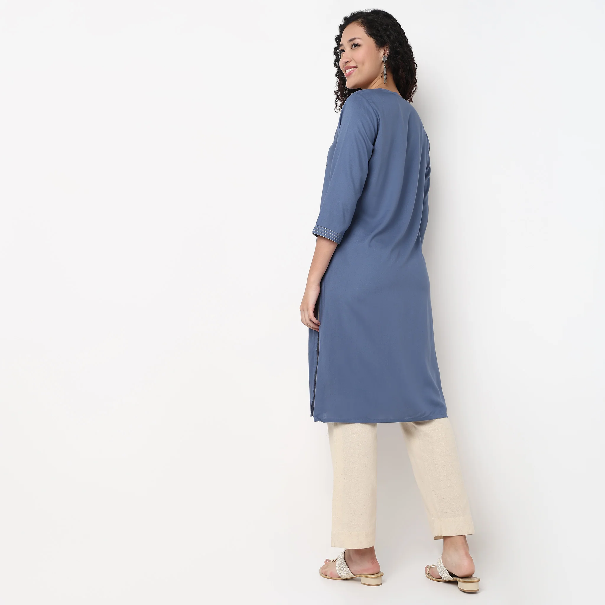 Embroidered Yoke Long Kurta - Image 3