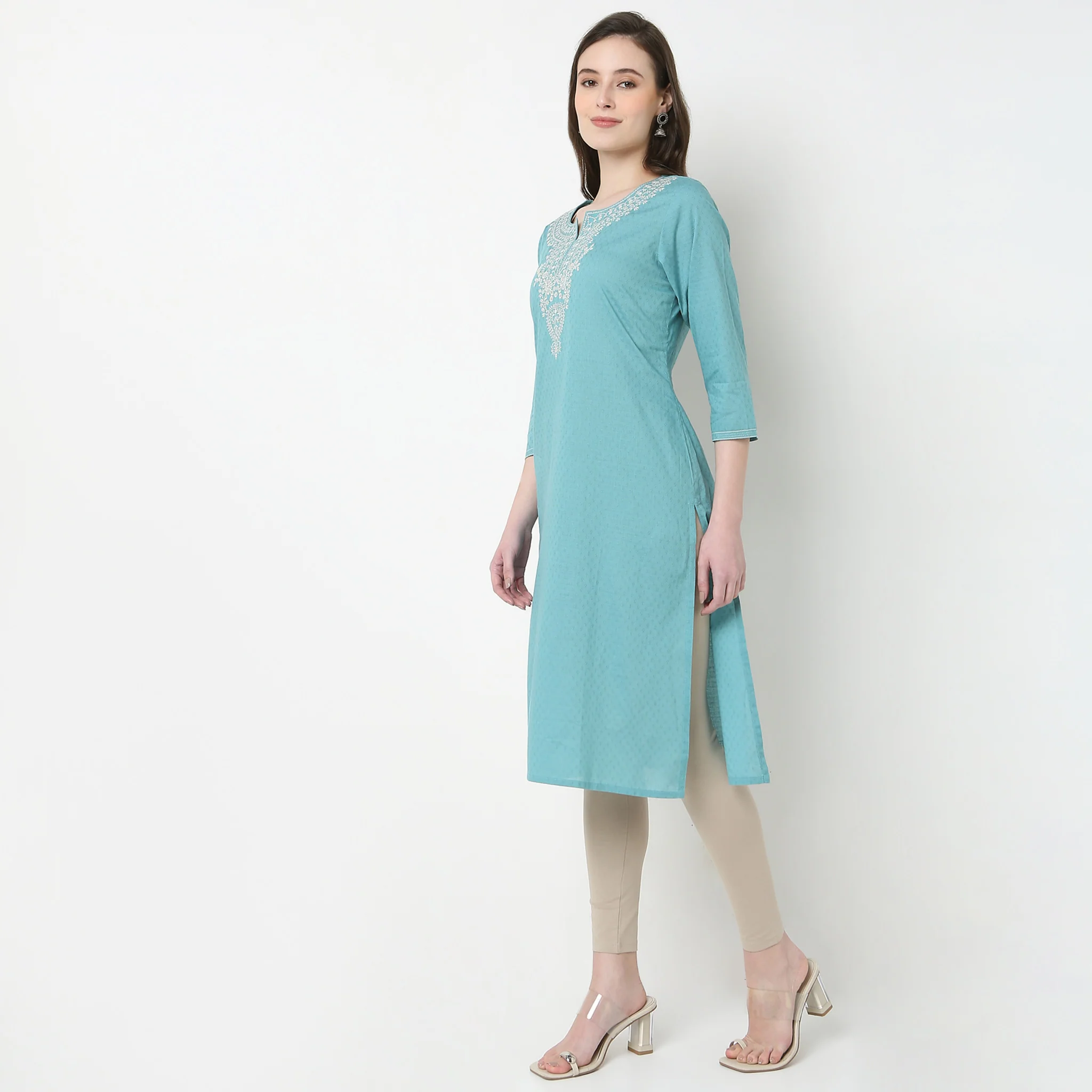 Embroidered Yoke Long Kurta - Image 5