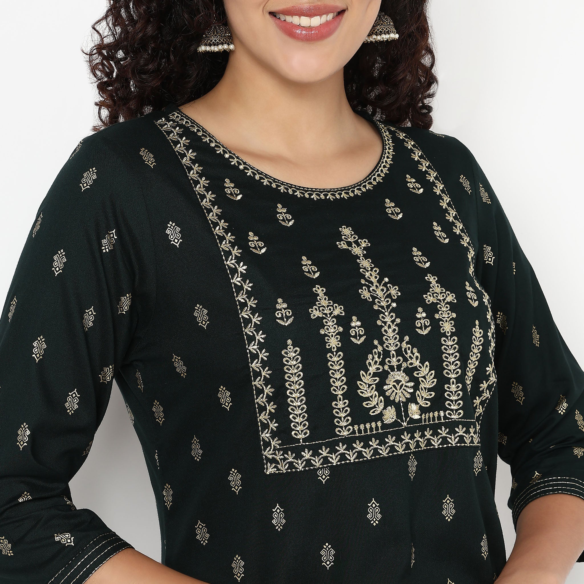 Embroidered Yoke Long Kurta - Image 4