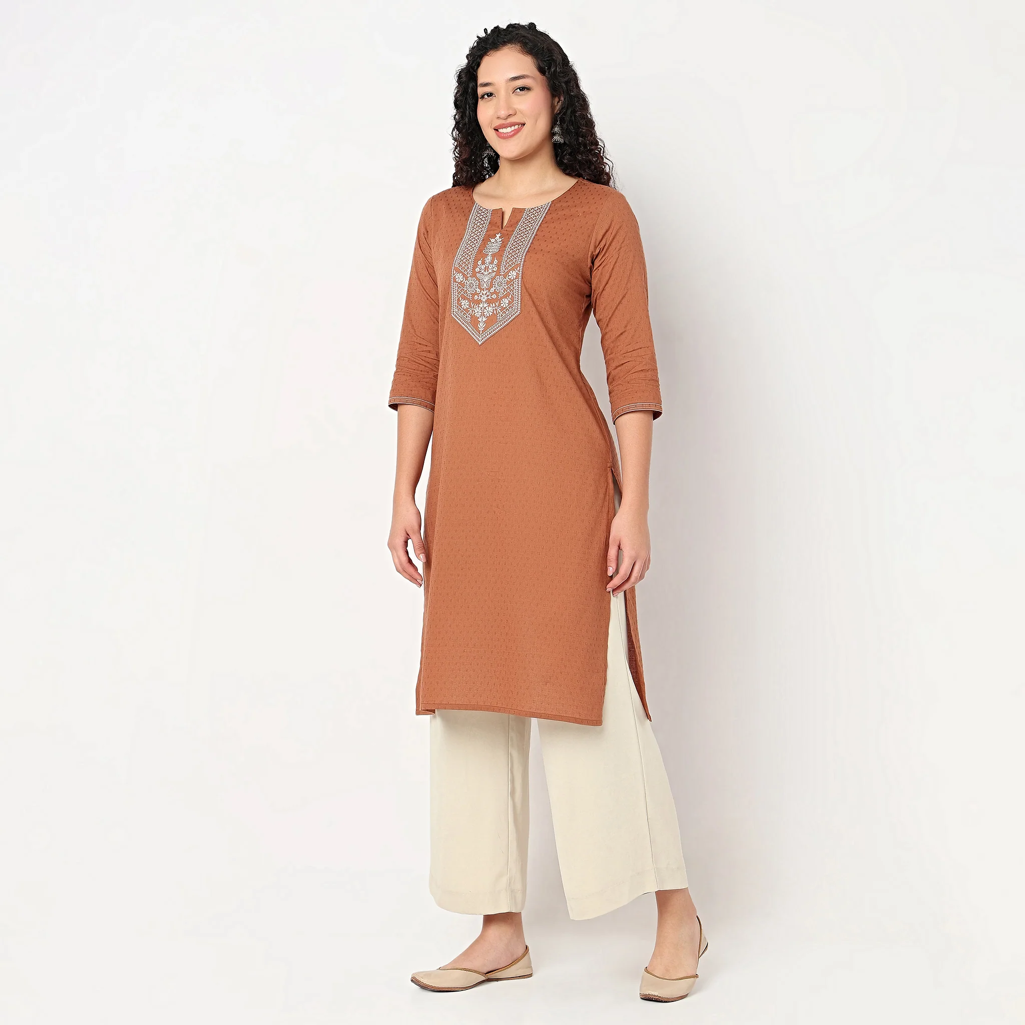 Embroidered Yoke Long Kurta - Image 5