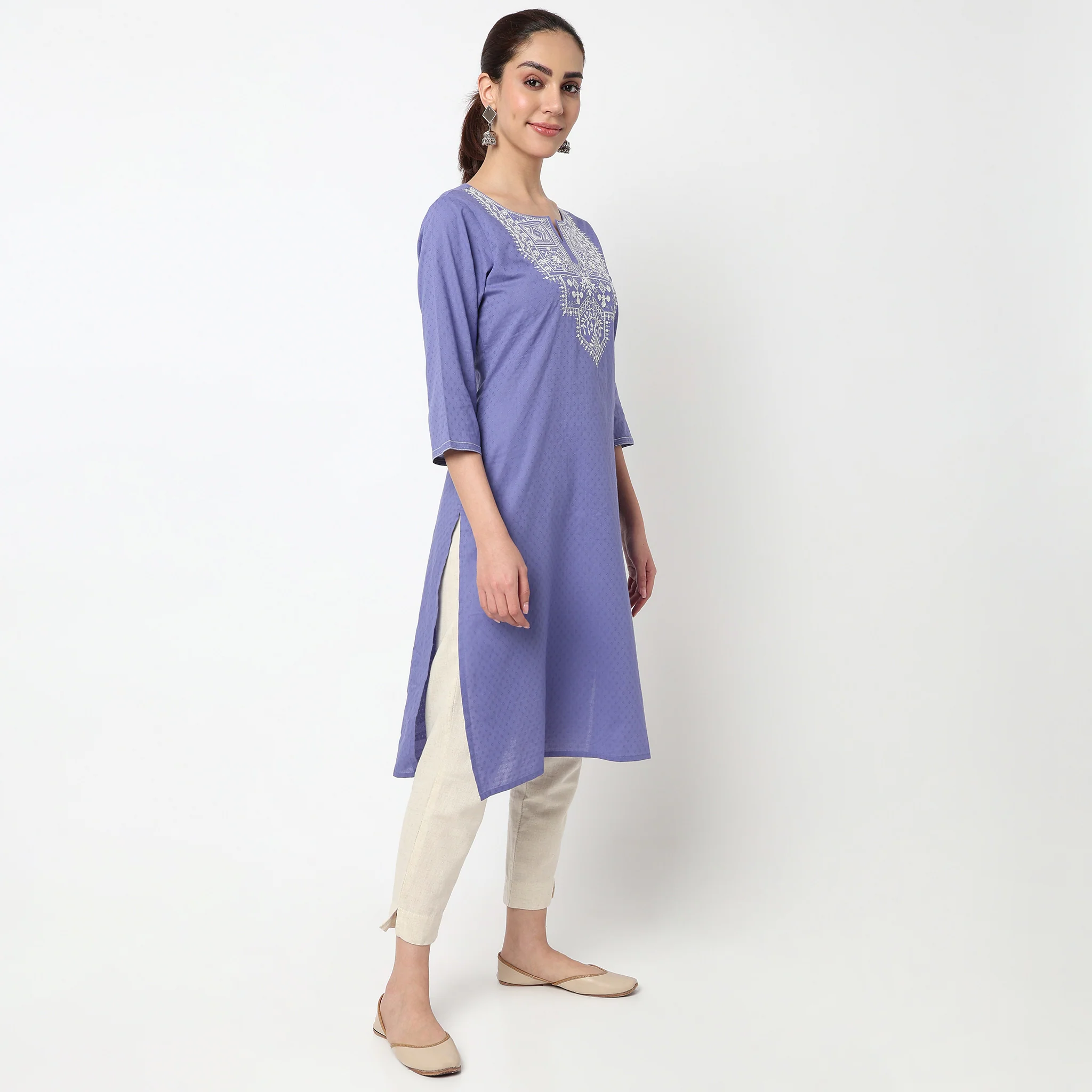 Embroidered Yoke Long Kurta - Image 5