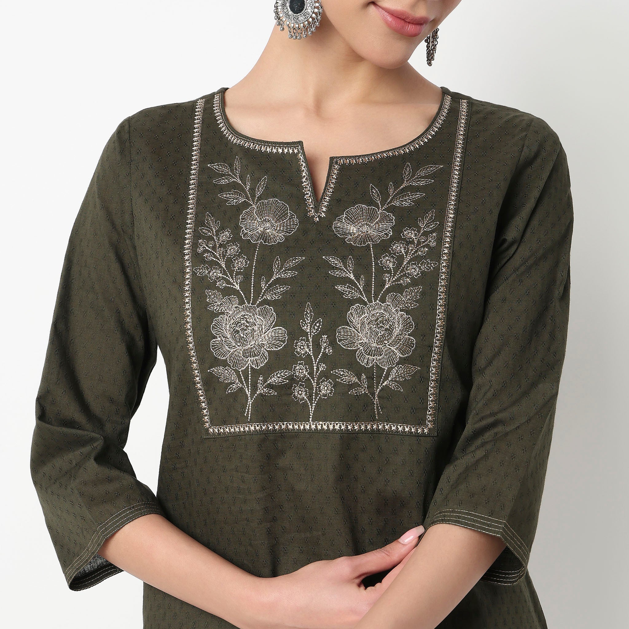 Embroidered Yoke Long Kurta - Image 4