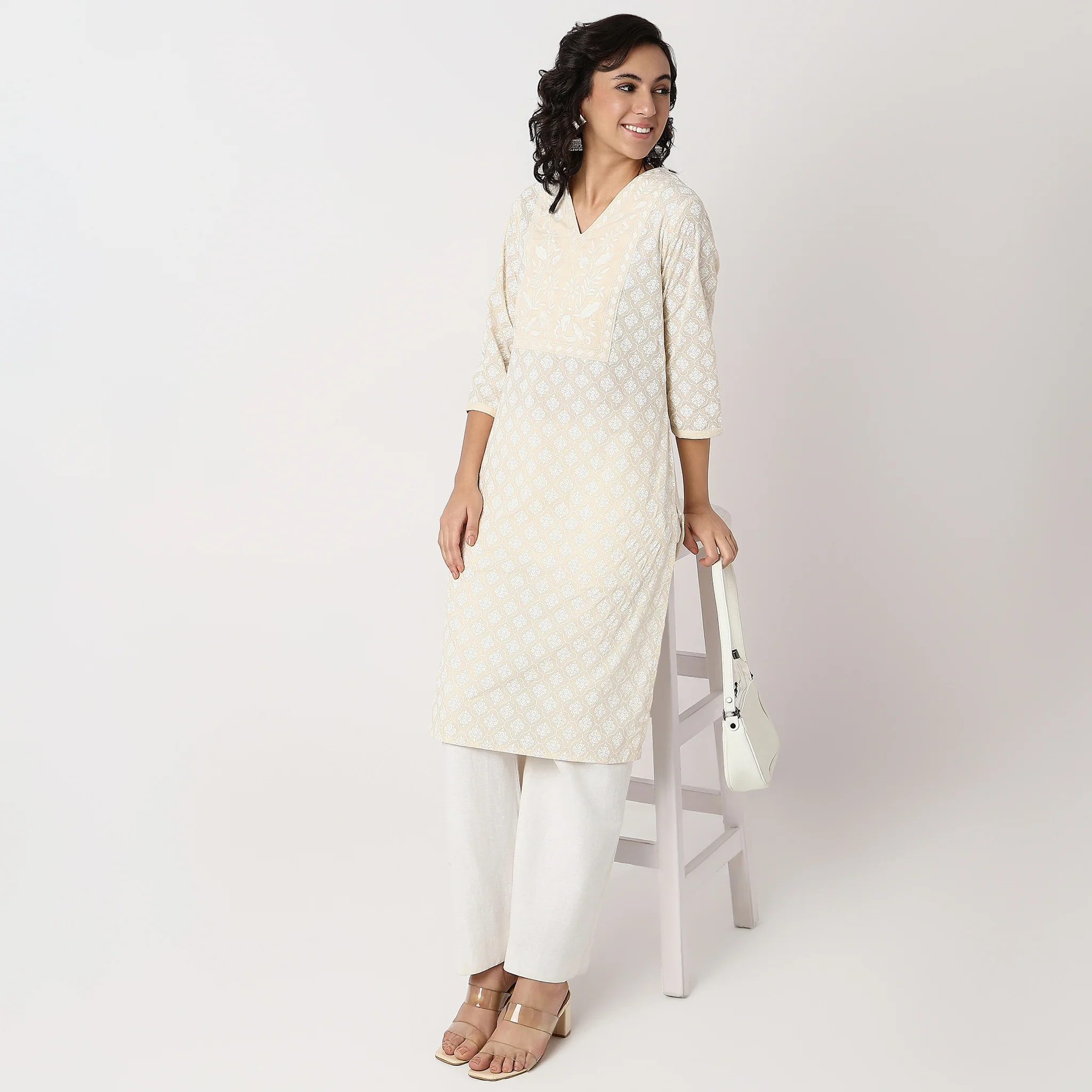Embroidered Yoke Printed Kurta - Image 11
