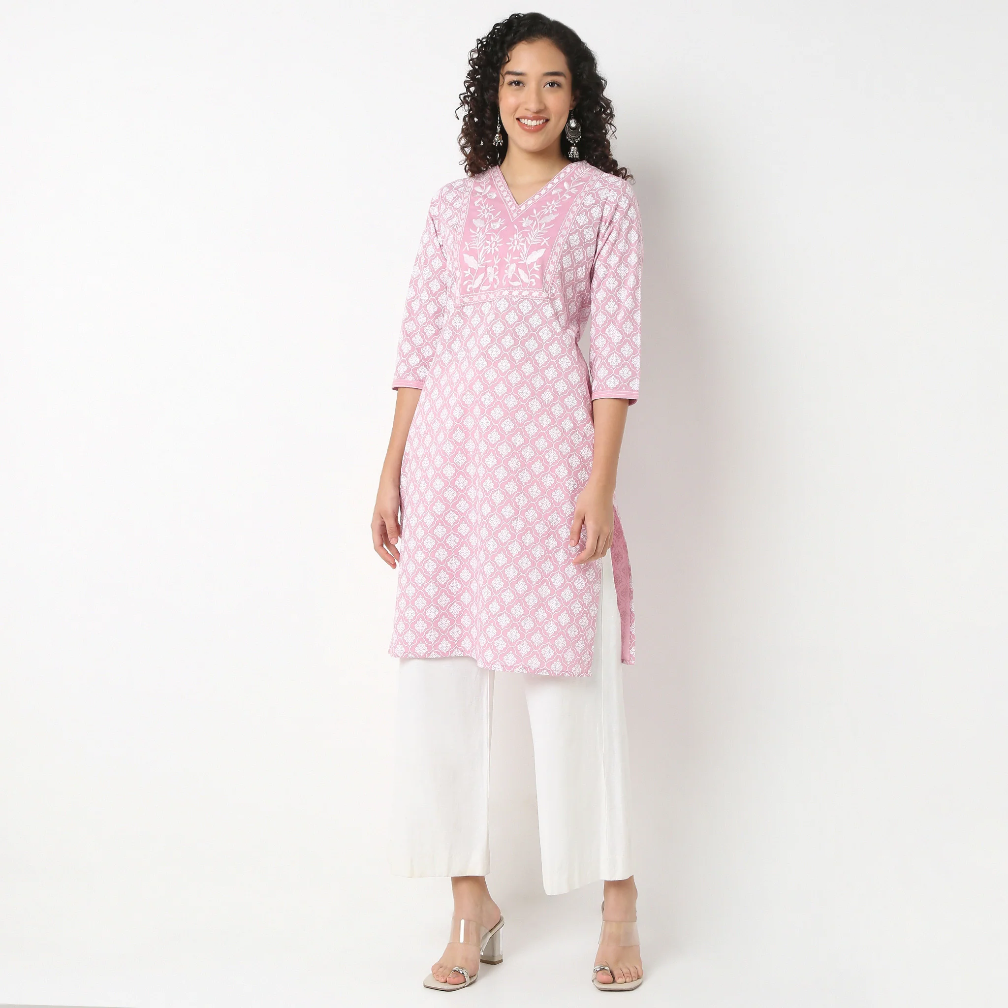 Embroidered Yoke Printed Kurta - Image 2