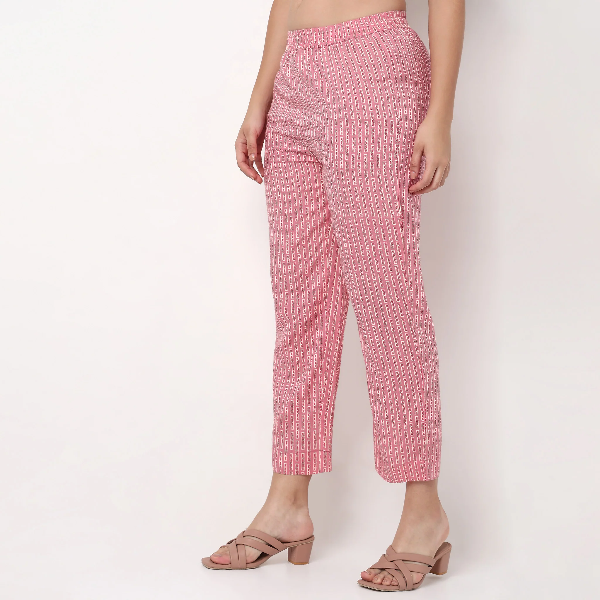 Essential Printed Straight Pants - Image 5