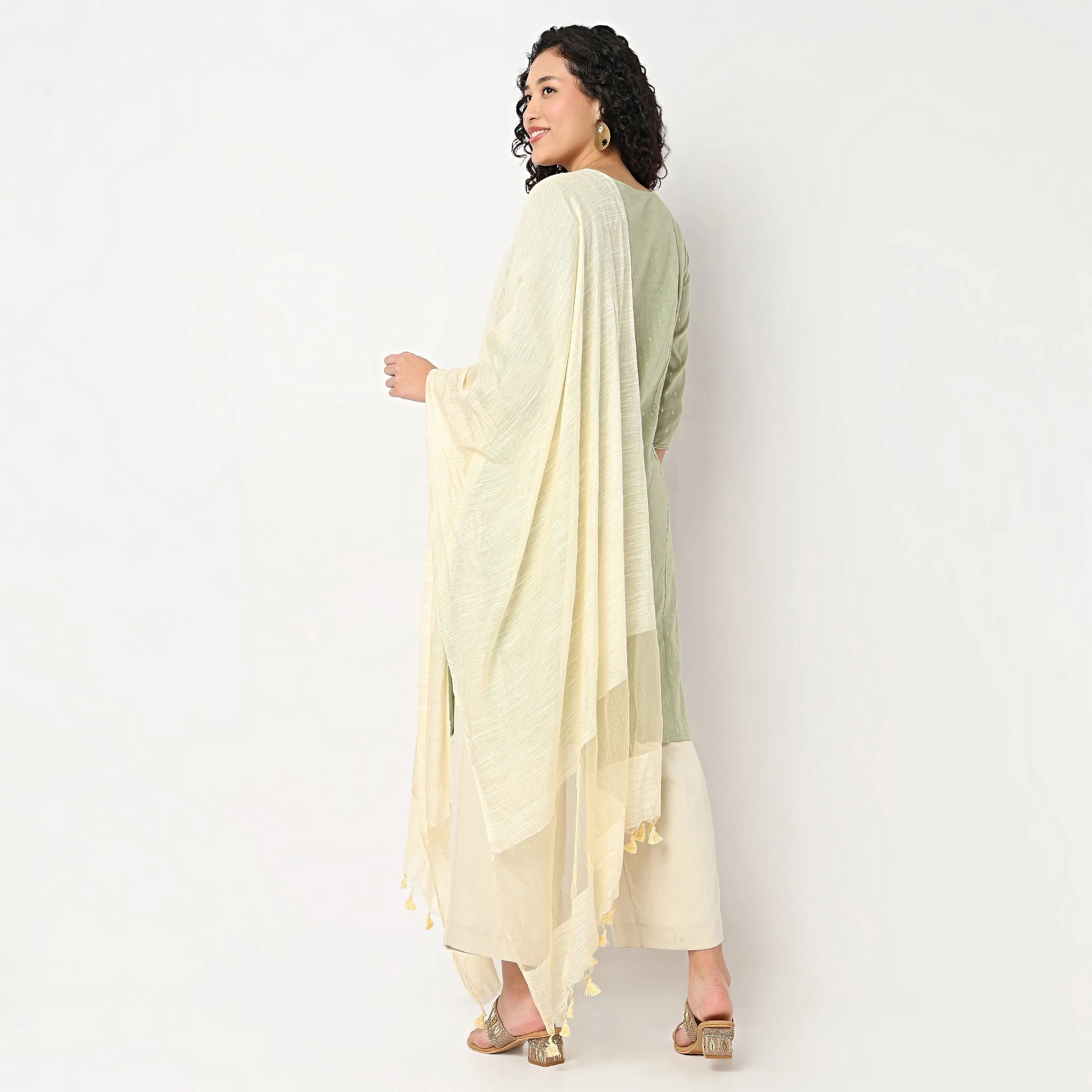 Fashion Solid Dupatta - Image 8