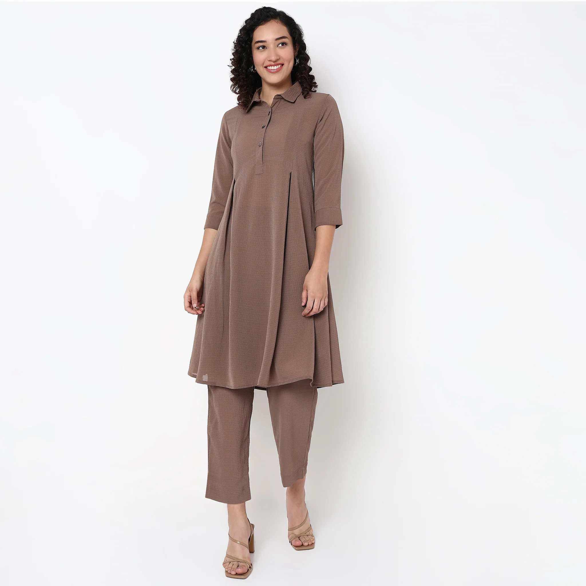 Flare Fit Box Inwared Pleat A-Line Kurta With Pant Set - Image 16
