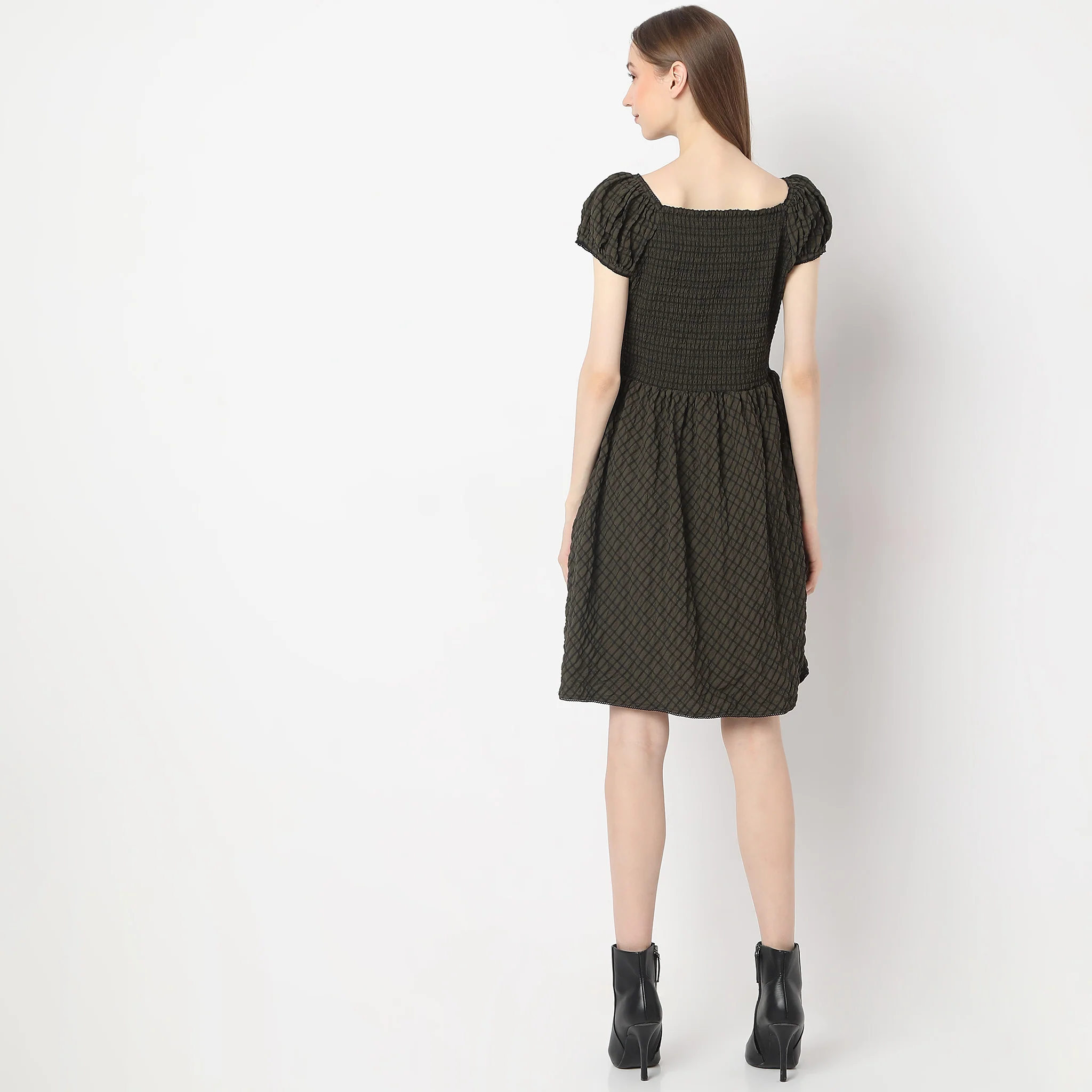 Flare Fit Checkered Knee Length Puff Sleeve Dress - Image 3