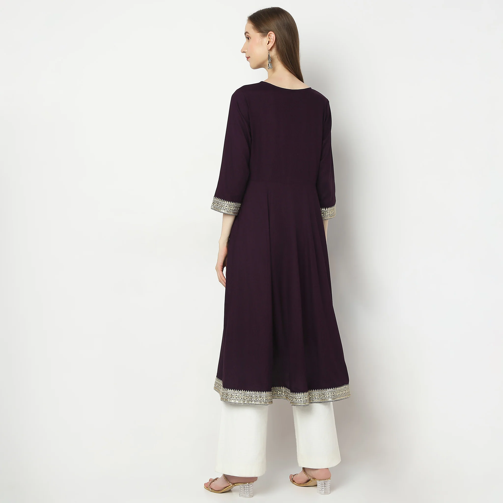 Flare Fit Embellished Kurta - Image 8