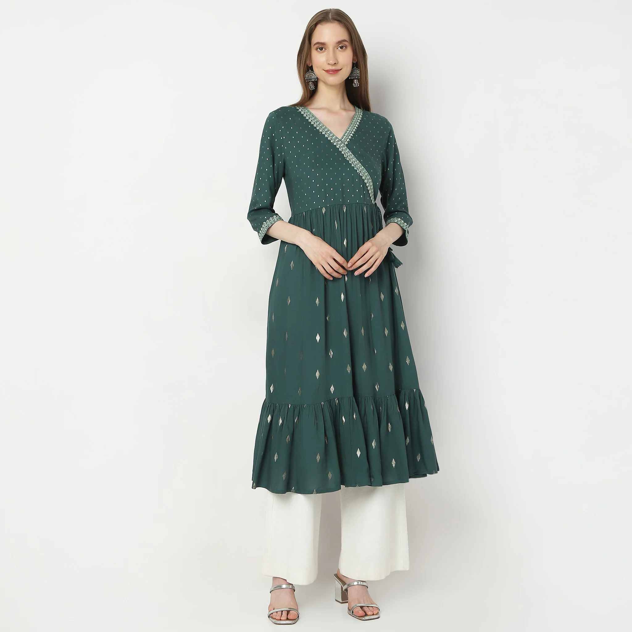 Flare Fit Embellished Kurta - Image 2