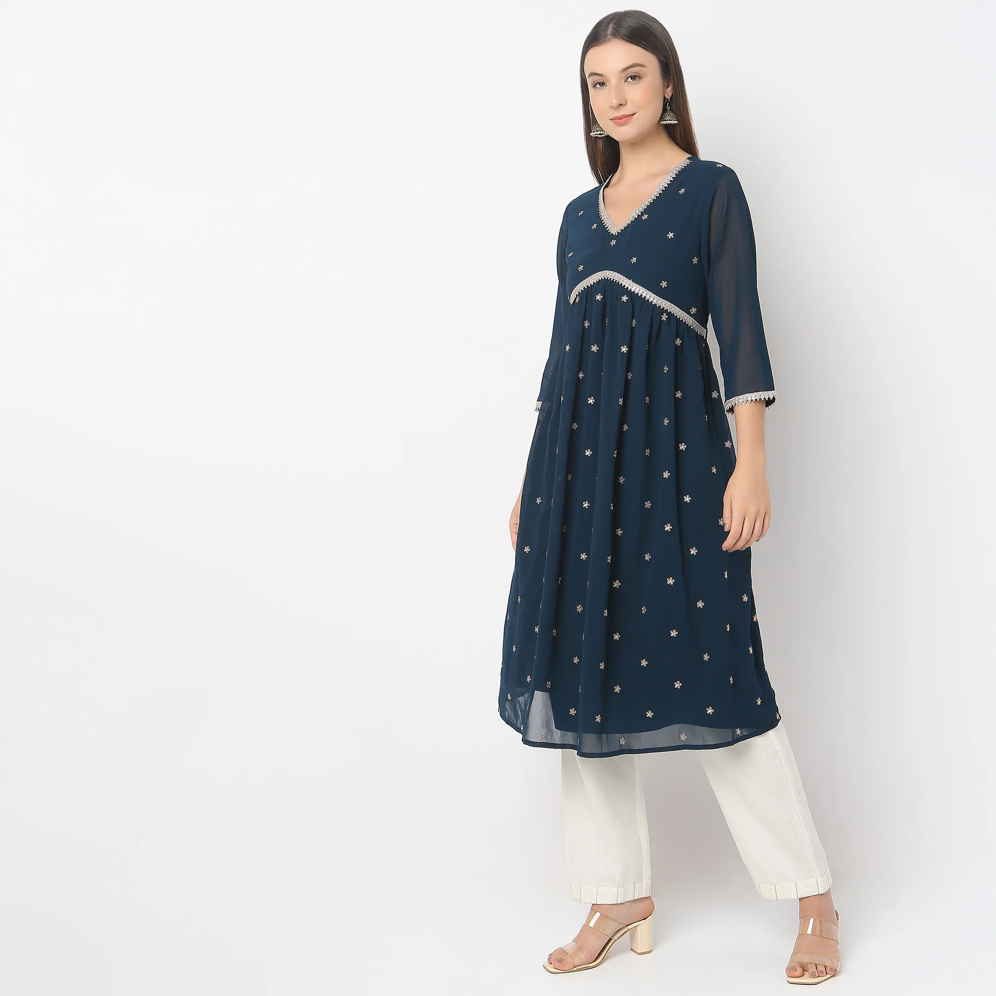 Flare Fit Embellished Kurta - Image 5