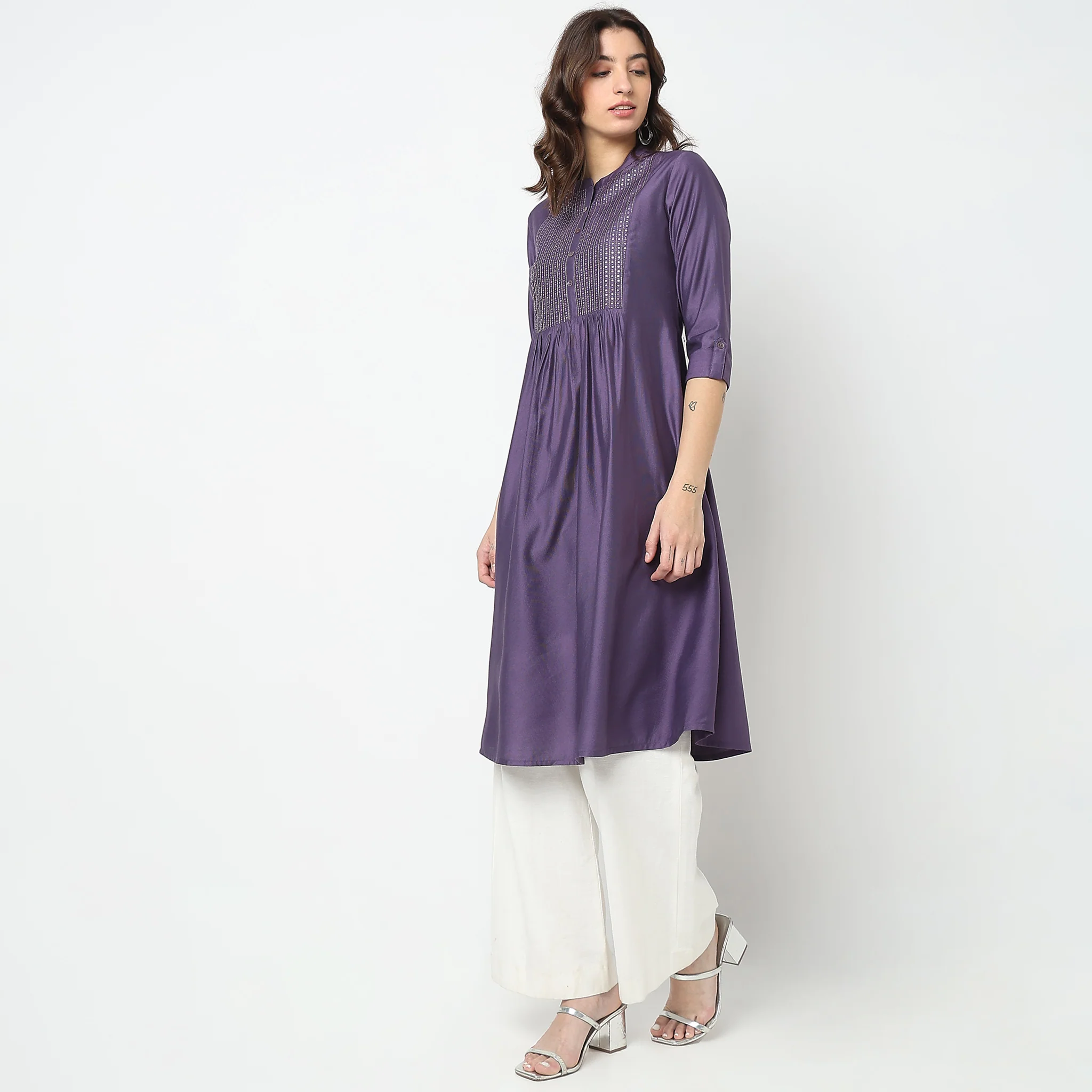 Flare Fit Embellished Kurta - Image 10