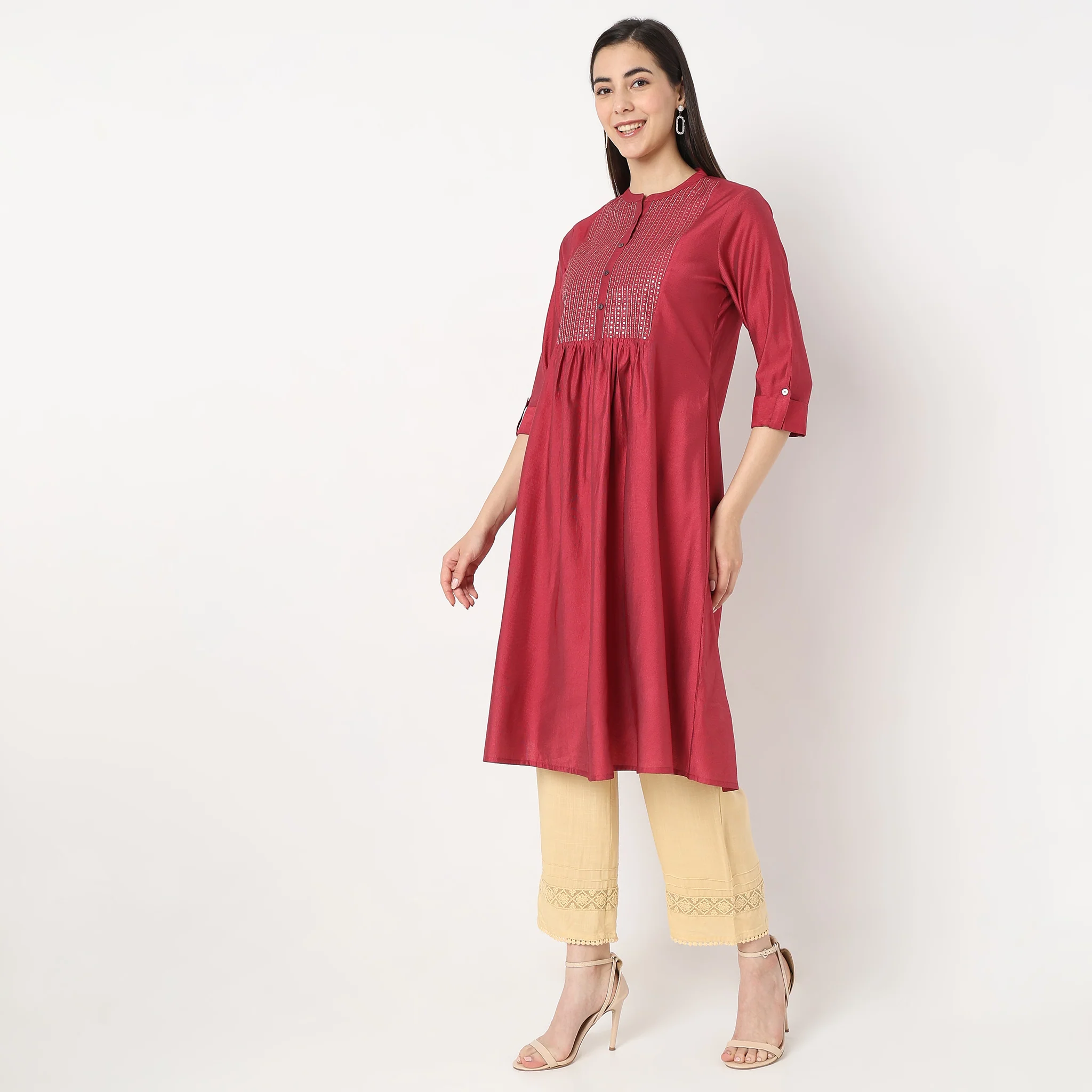 Flare Fit Embellished Kurta - Image 5