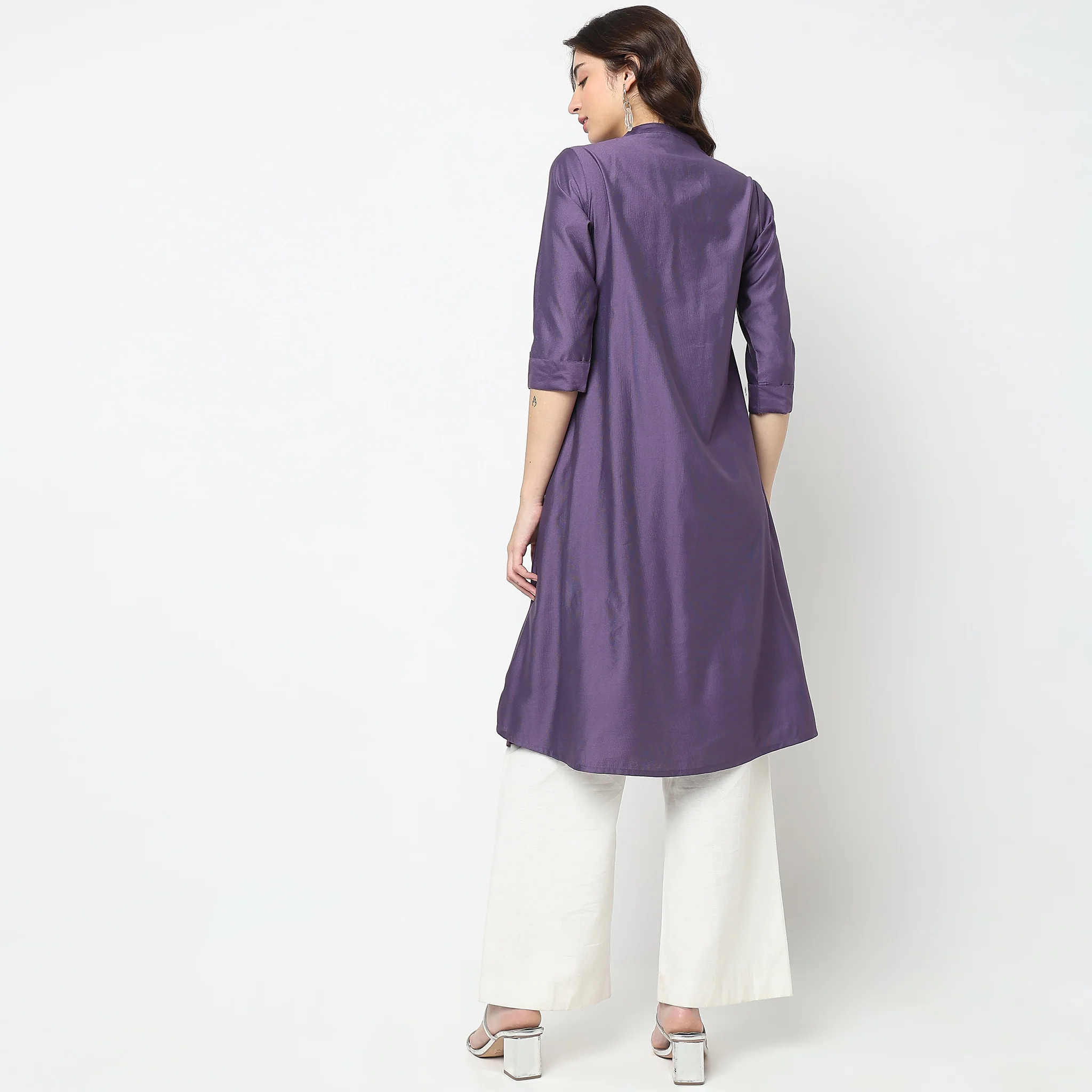 Flare Fit Embellished Kurta - Image 8
