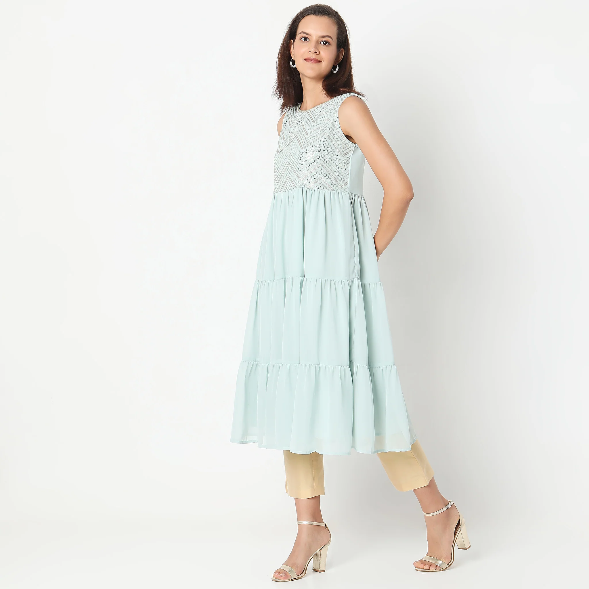 Flare Fit Embellished Kurta - Image 10