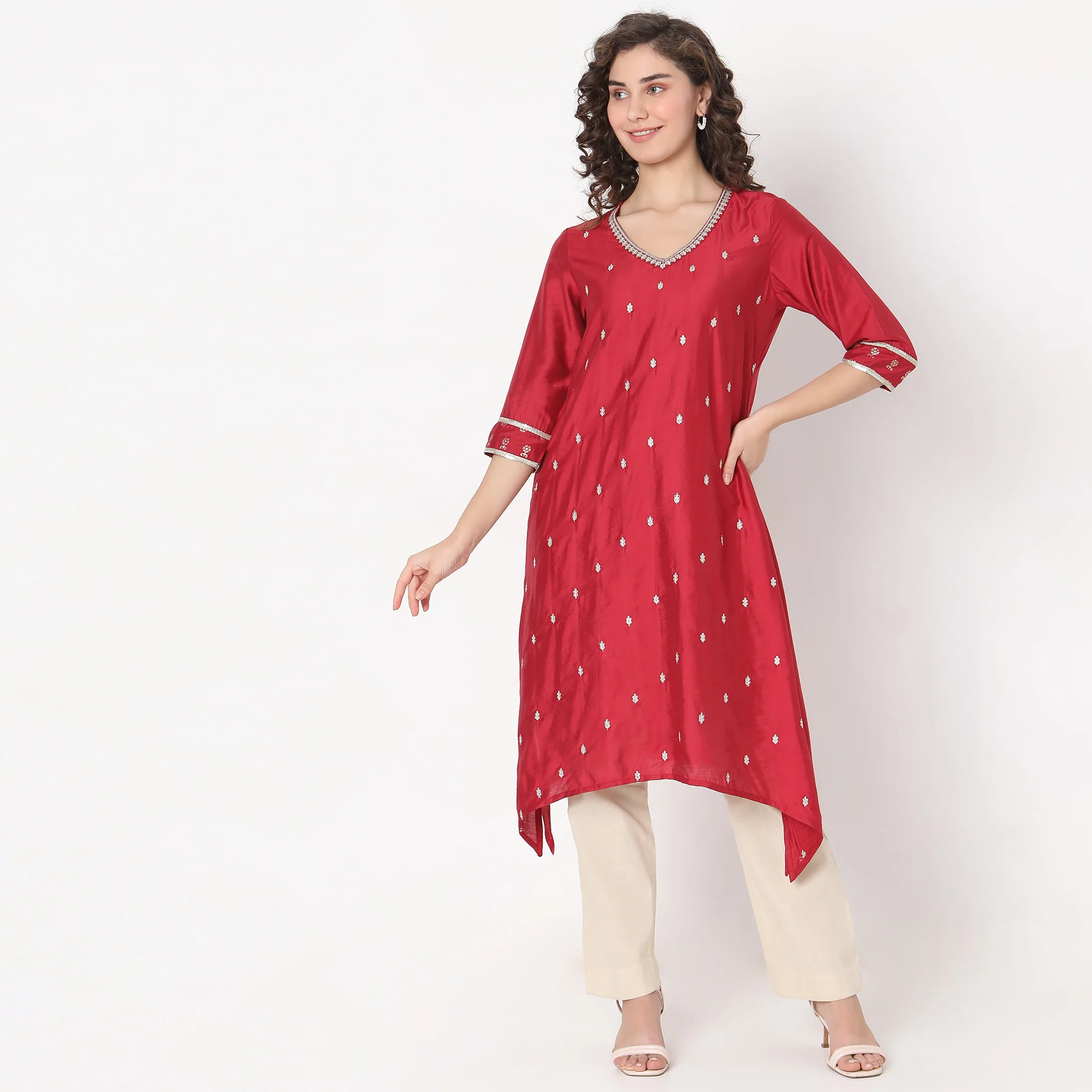 Flare Fit Embellished Kurta - Image 2