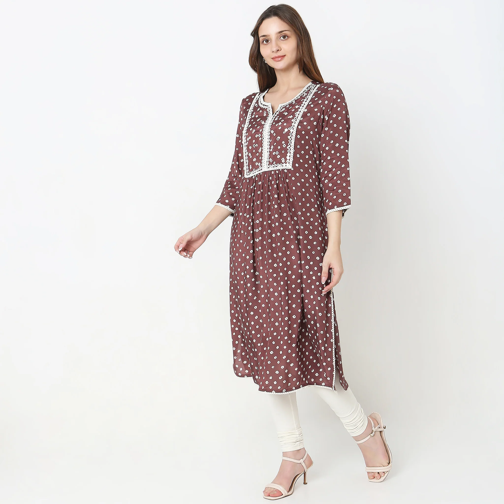 Flare Fit Embellished Kurta - Image 5